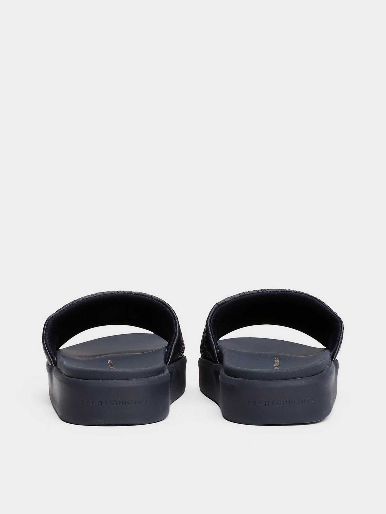 Шлепанцы Tommy Hilfiger модель FW0FW08526-DW6 Фото