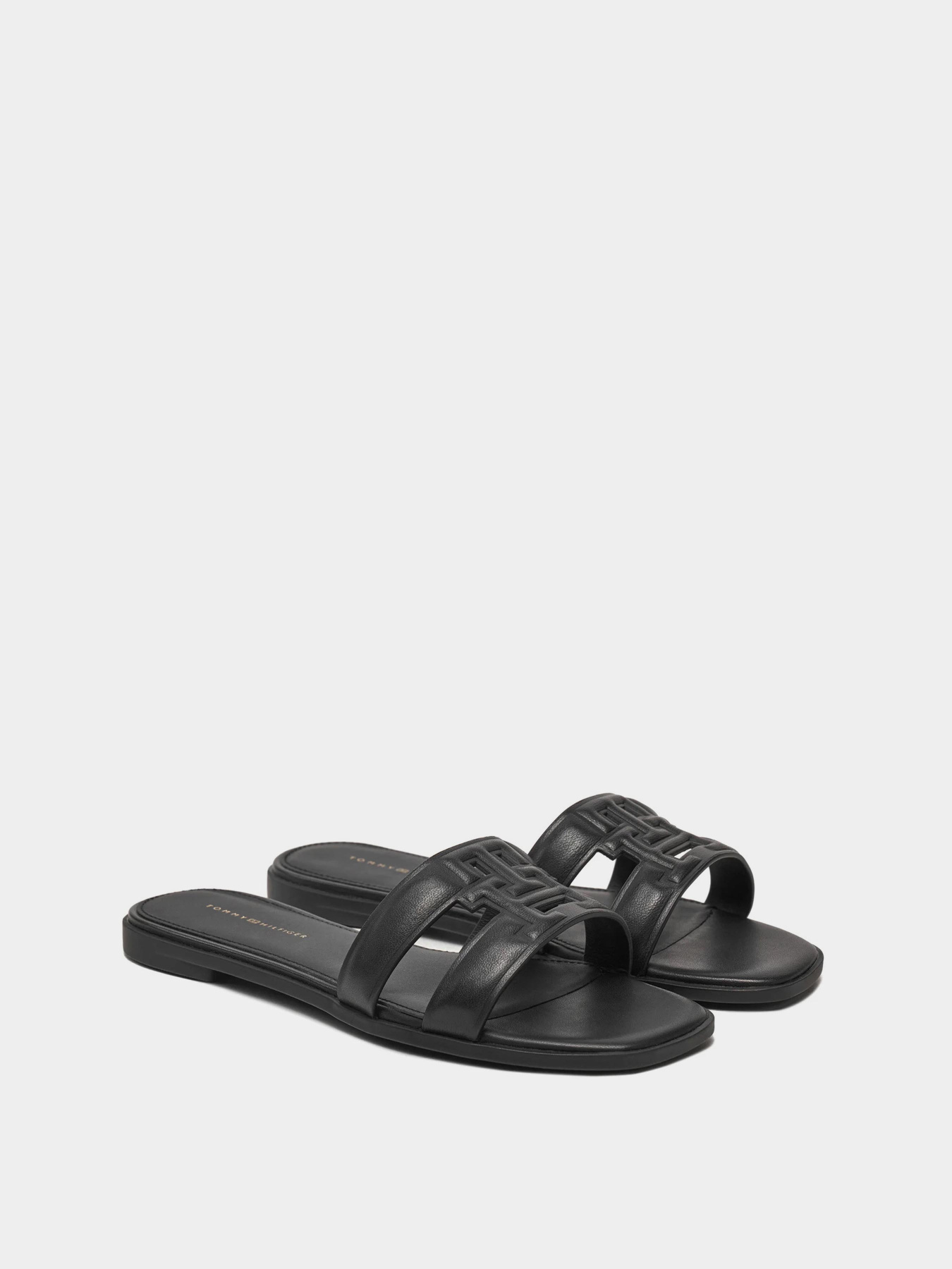 Шльопанці Tommy Hilfiger модель FW0FW08671-BDS Фото