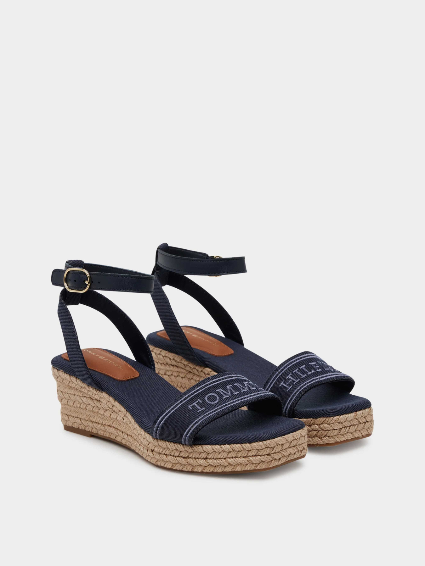 Босоножки Tommy Hilfiger модель FW0FW08805-DW6 Босоножки Tommy Hilfiger модель FW0FW08805-DW6 Фото