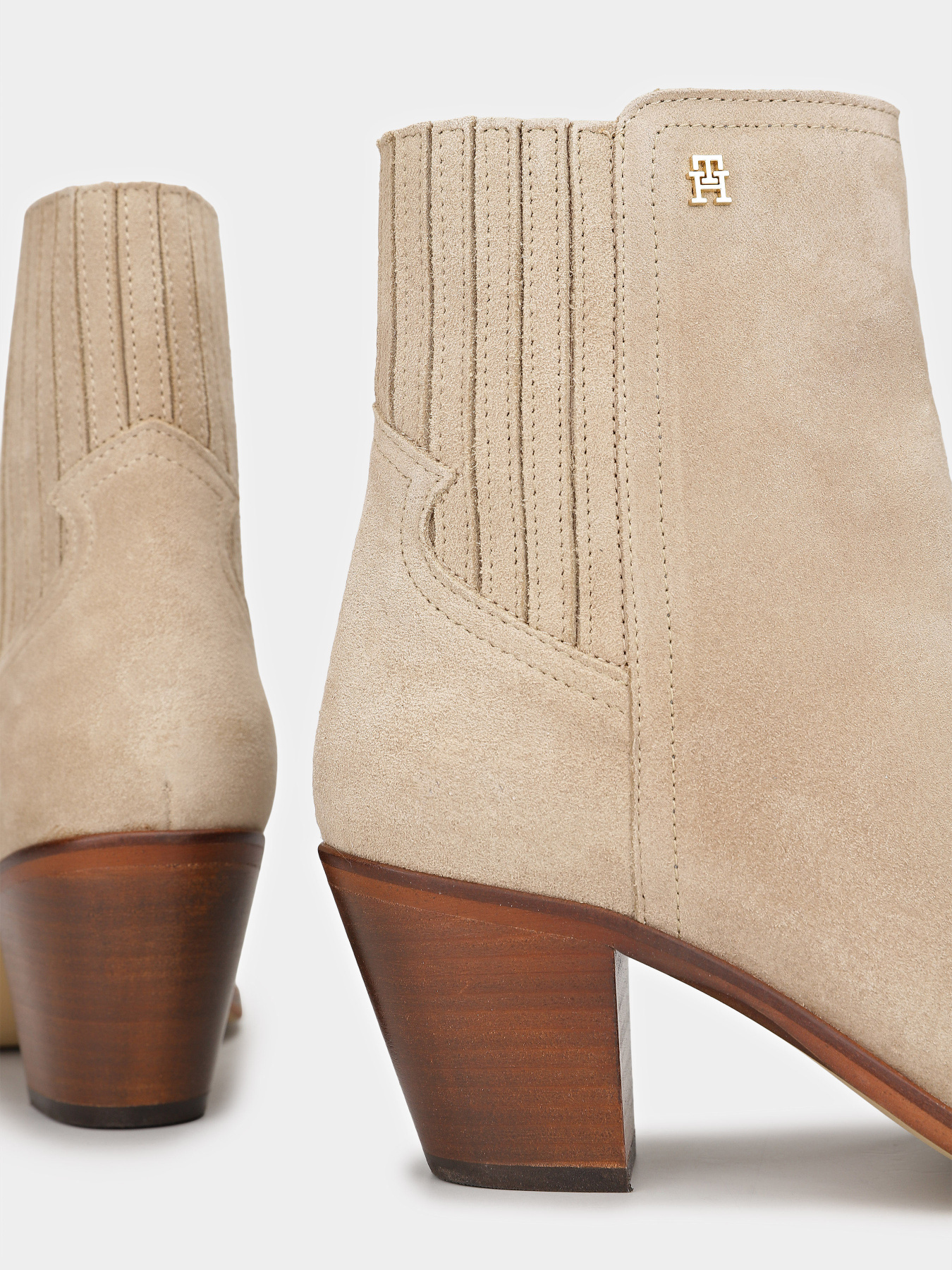 Бoтильоны Tommy Hilfiger модель FW0FW08888-AEG Фото