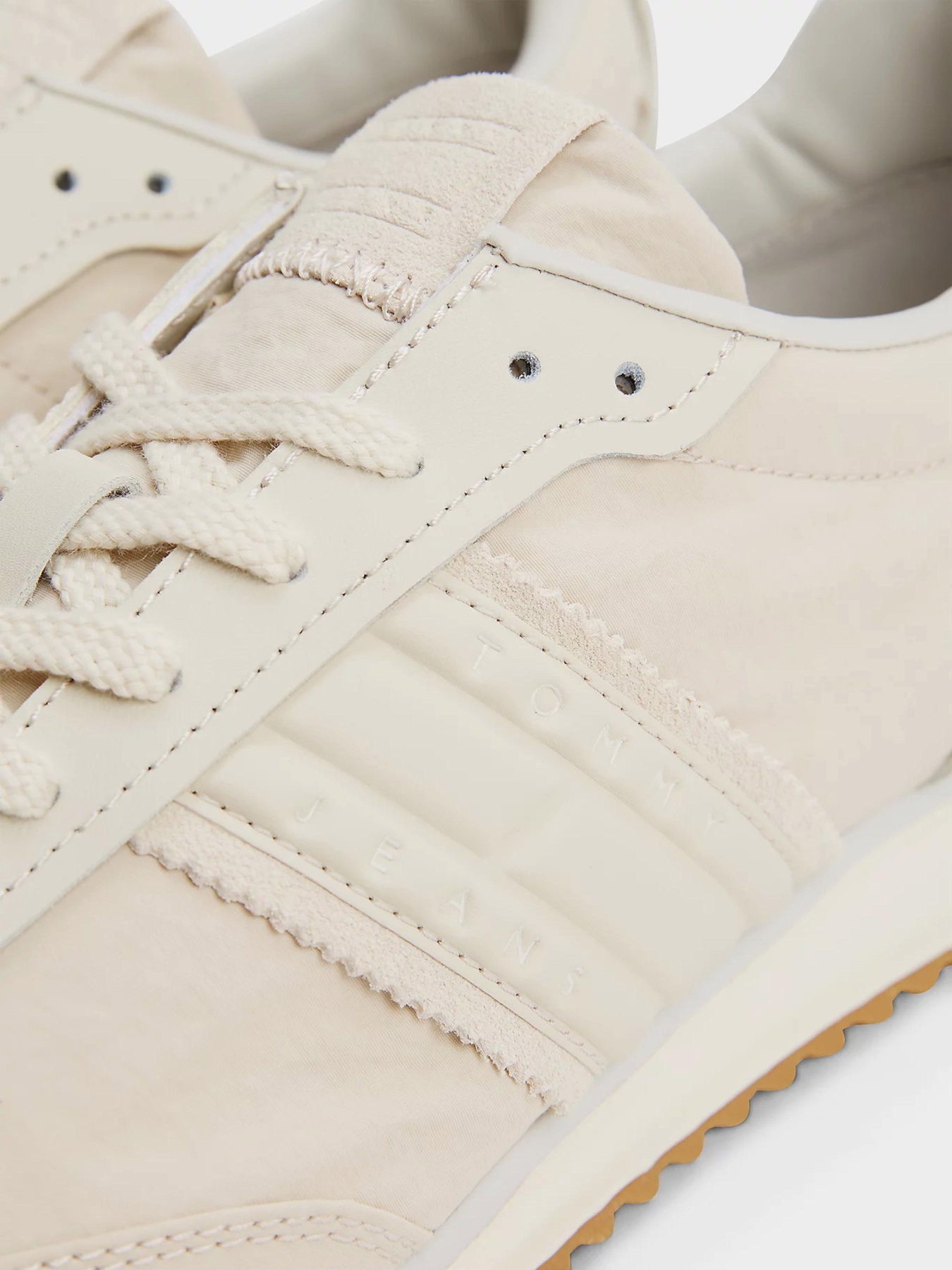 Кросівки повсякденні Tommy Hilfiger модель EN0EN02817-ACG Кросівки повсякденні Tommy Hilfiger модель EN0EN02817-ACG Фото