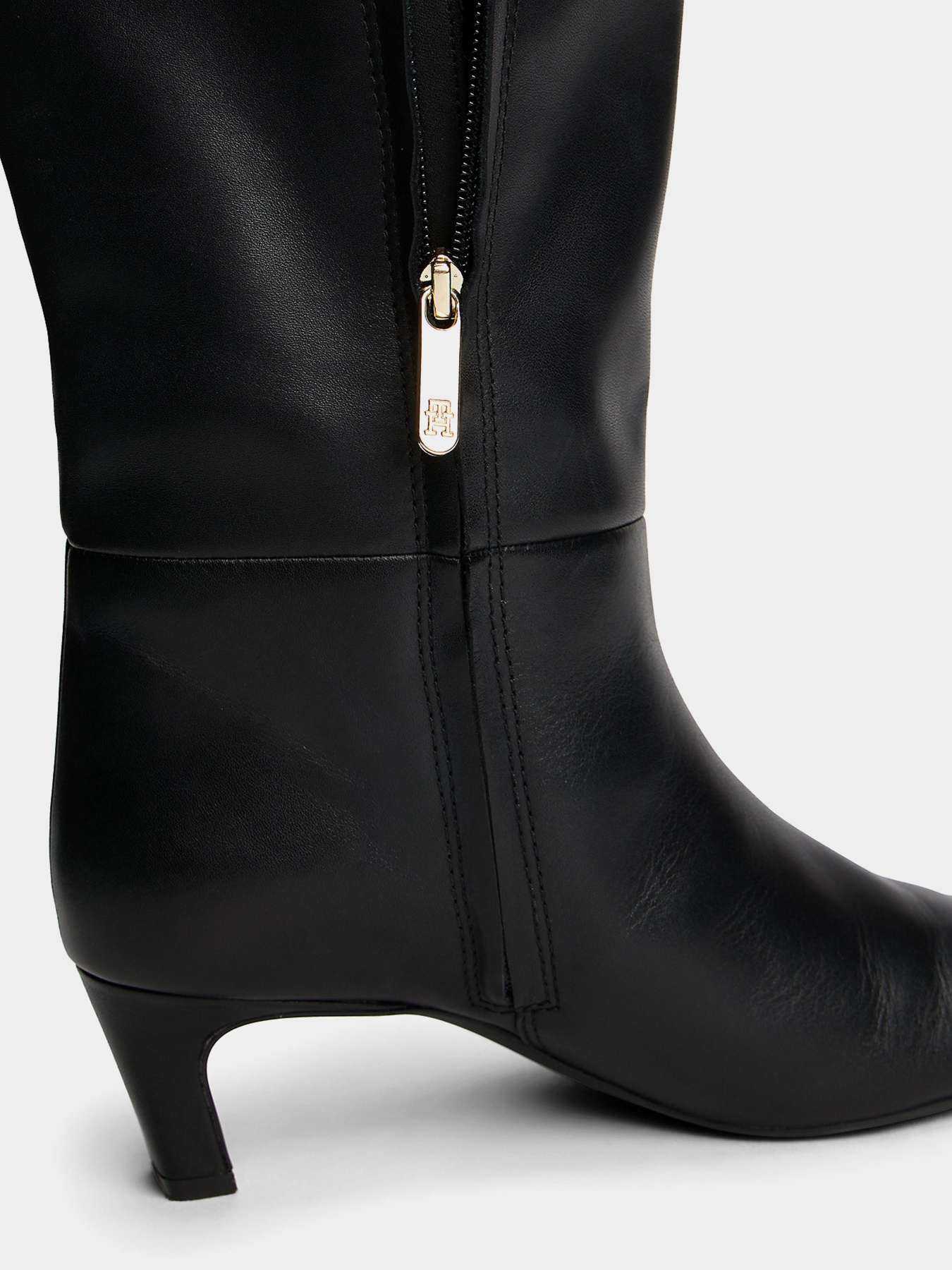 Сапоги Tommy Hilfiger модель FW0FW08772-BDS Фото