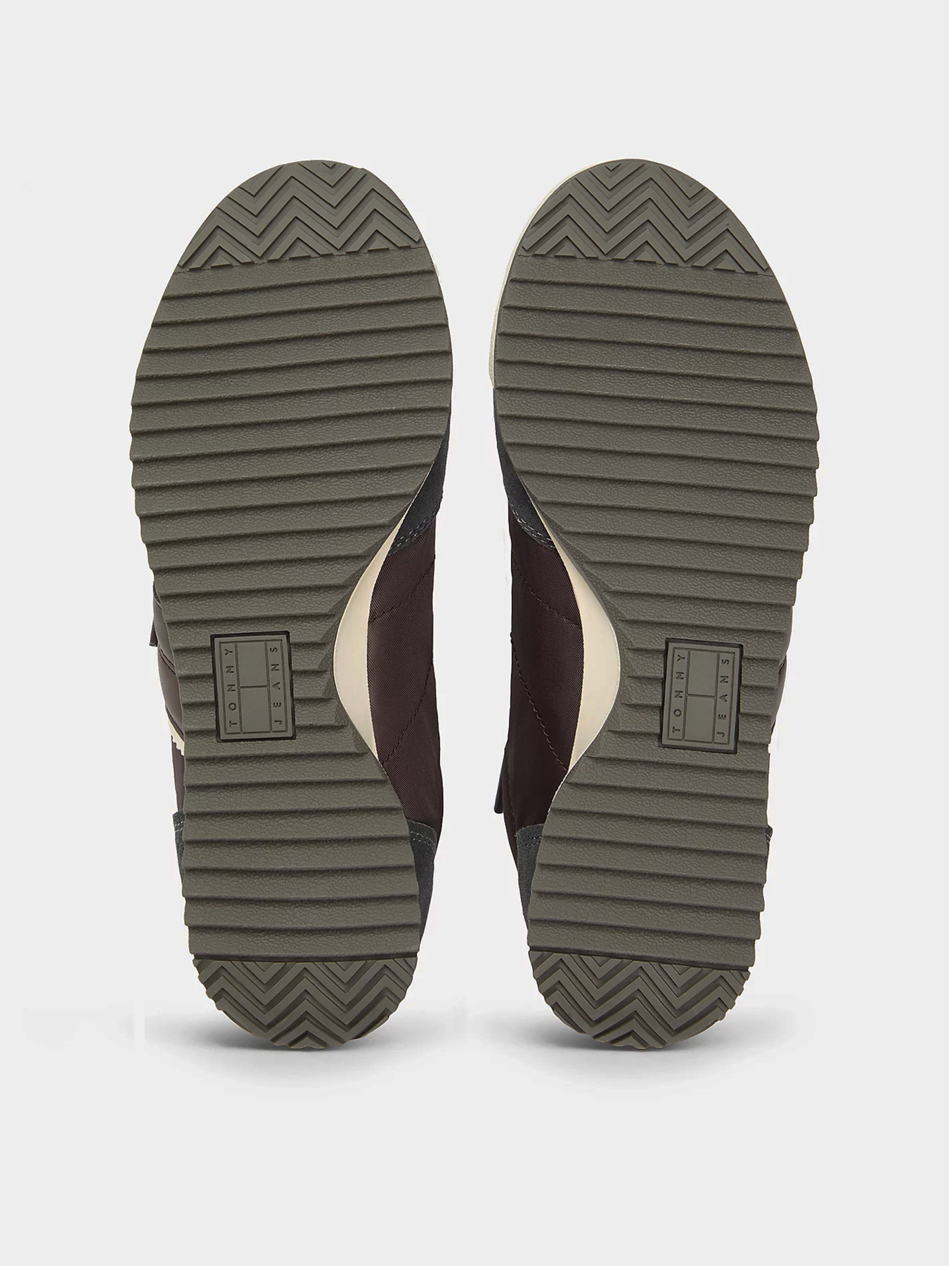 Кроссовки повседневные Tommy Hilfiger TJW LOW PROFILE RUNNER модель EN0EN02927-GW1 Фото