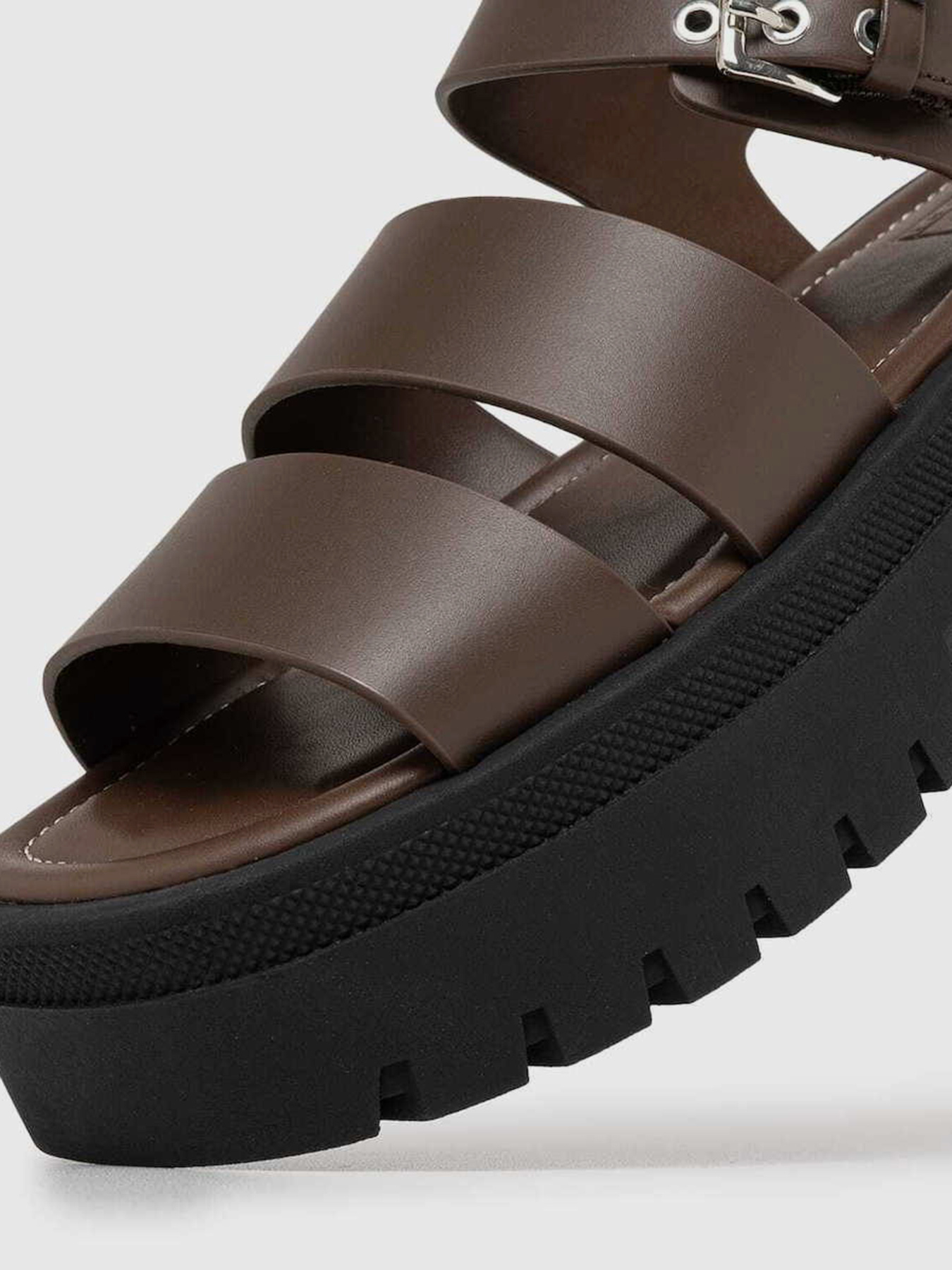 Tommy Hilfiger EN0EN02944-GV0 модель EN0EN02944-GV0 Фото