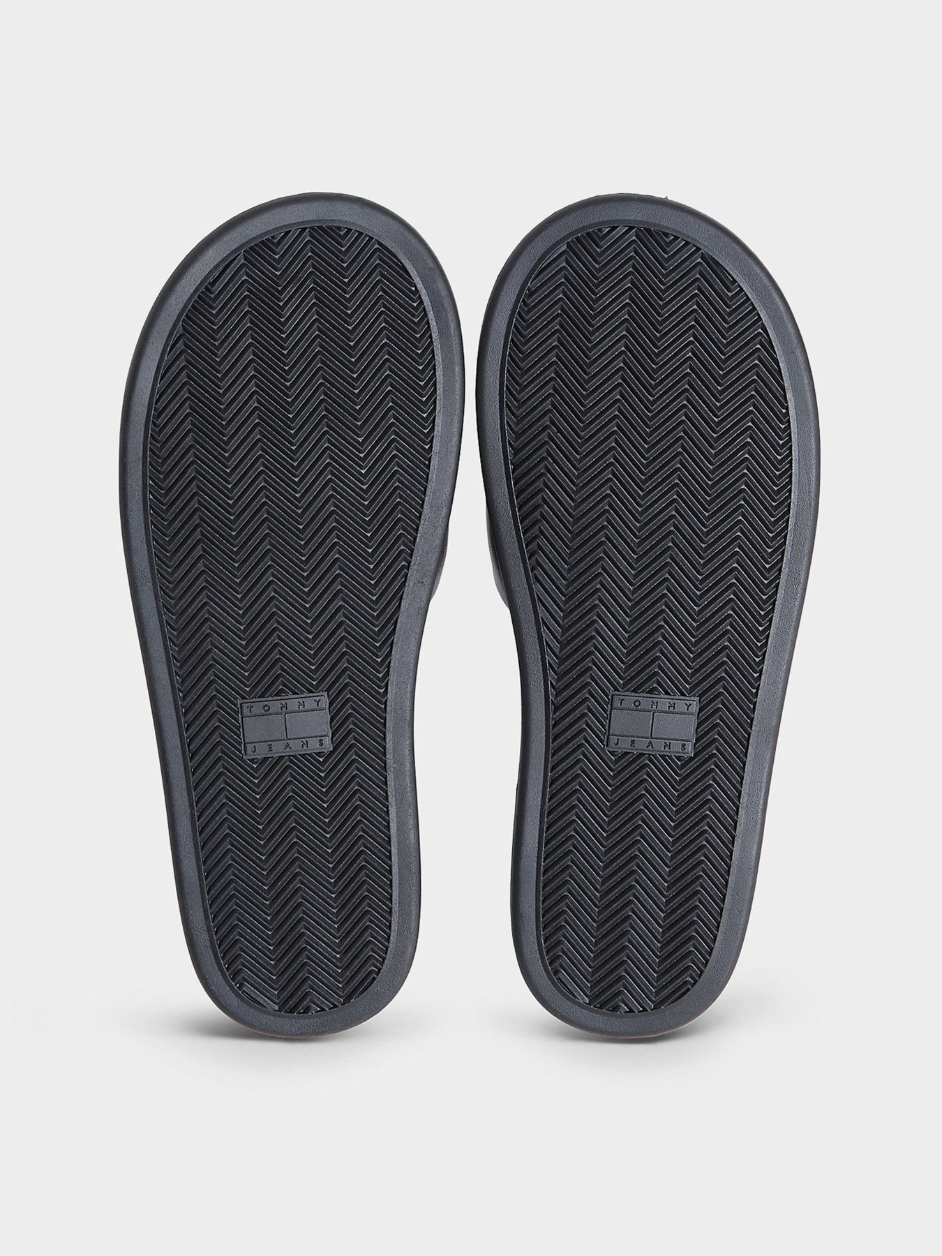 Шлёпанцы Tommy Hilfiger TJW SOFT PADDED CASUAL SLIDE модель EN0EN02950-BDS Фото