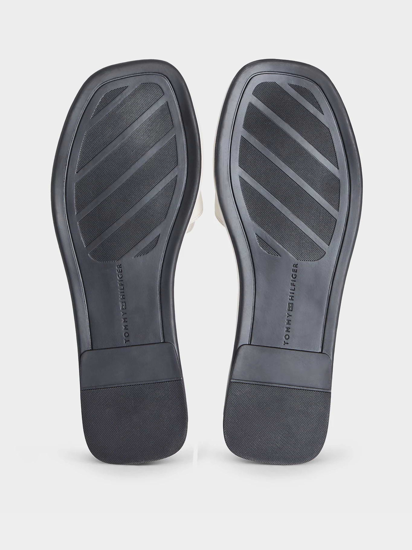 Tommy Hilfiger модель FW0FW09336-AEO Фото