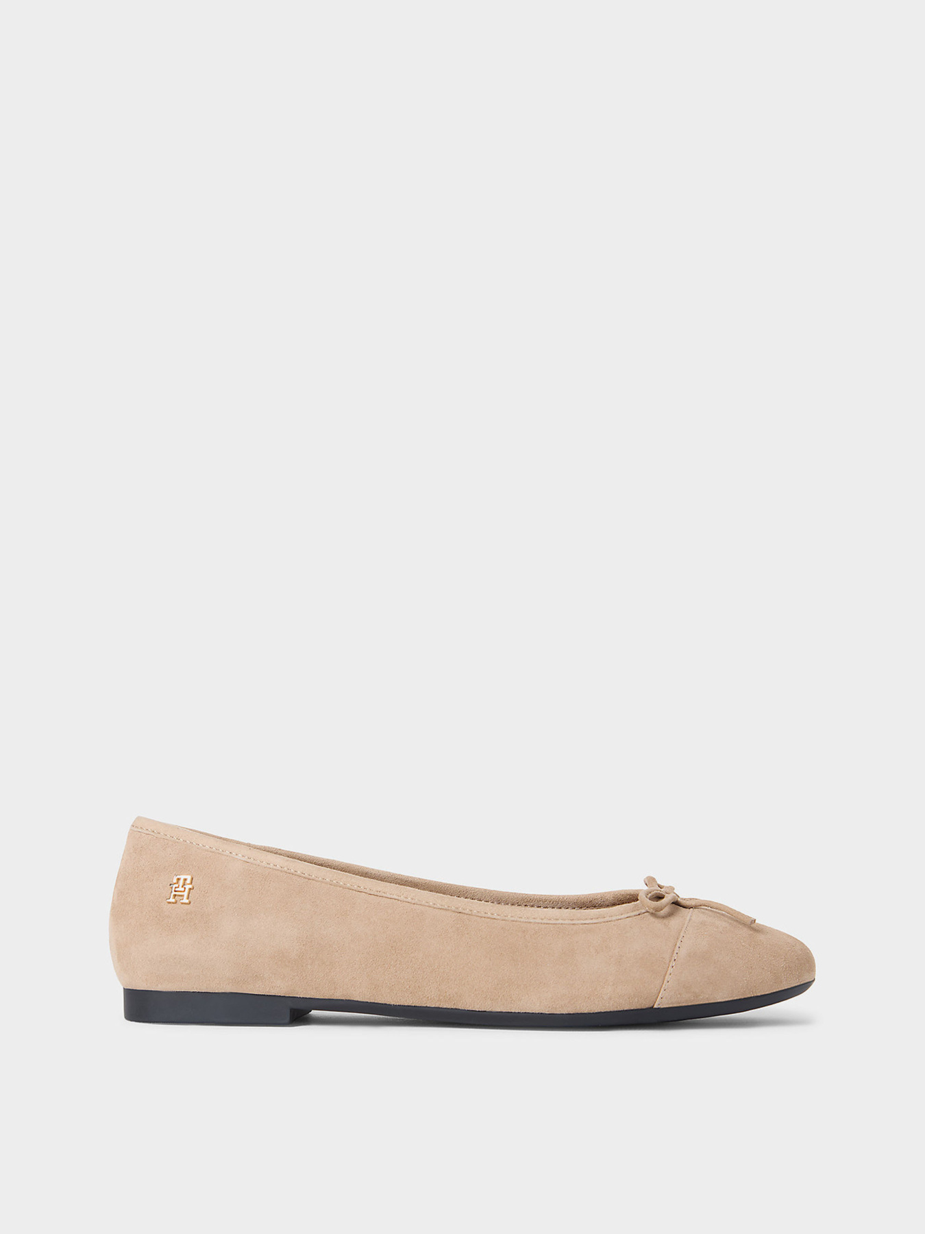 Туфли и лоферы Tommy Hilfiger HILFIGER SUEDE BALLERINA модель FW0FW09357-RBC Туфли и лоферы Tommy Hilfiger HILFIGER SUEDE BALLERINA модель FW0FW09357-RBC Фото