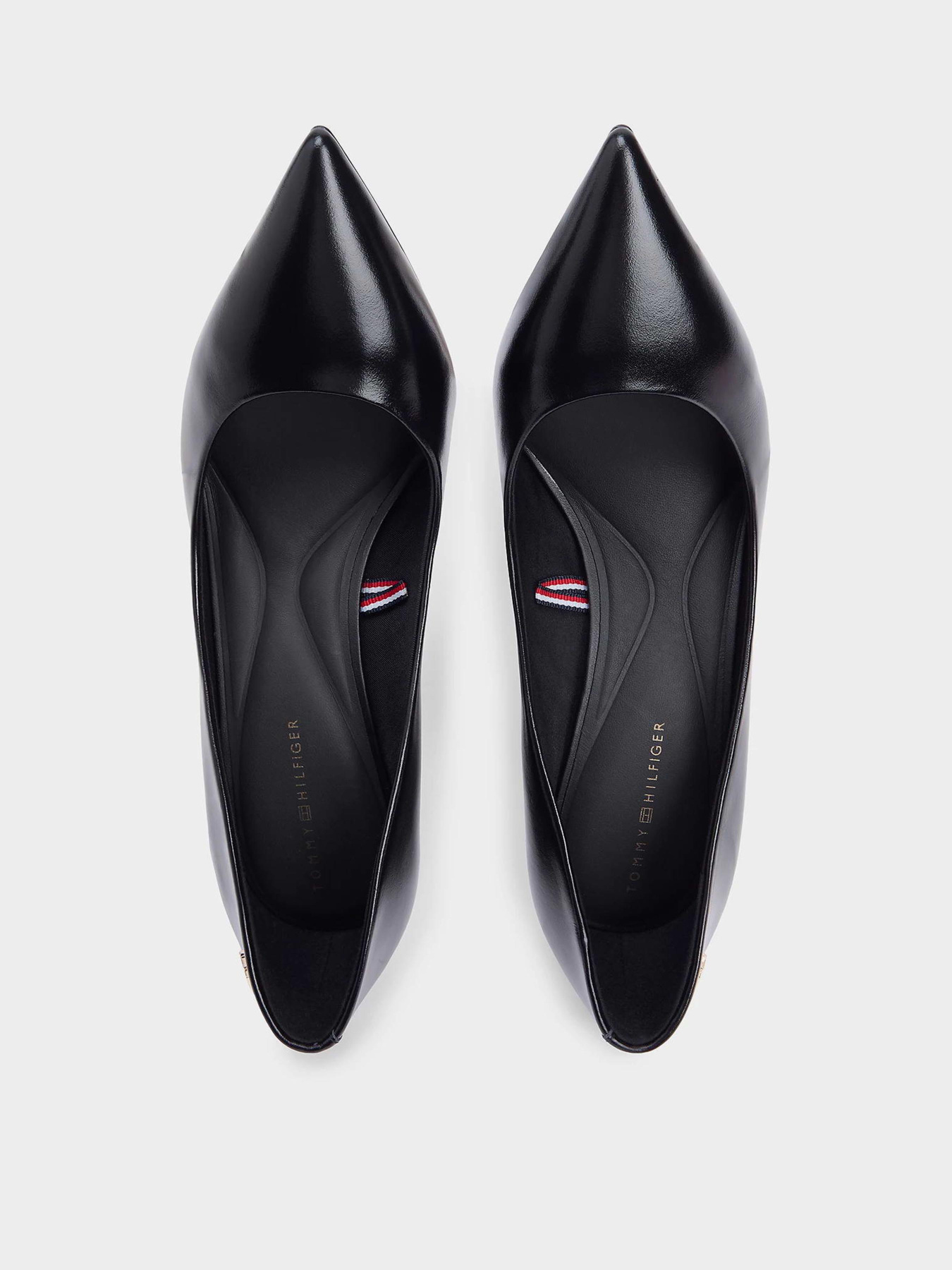 Туфли на каблуках Tommy Hilfiger ESSENTIAL POINTED PUMP модель FW0FW09362-BDS Фото