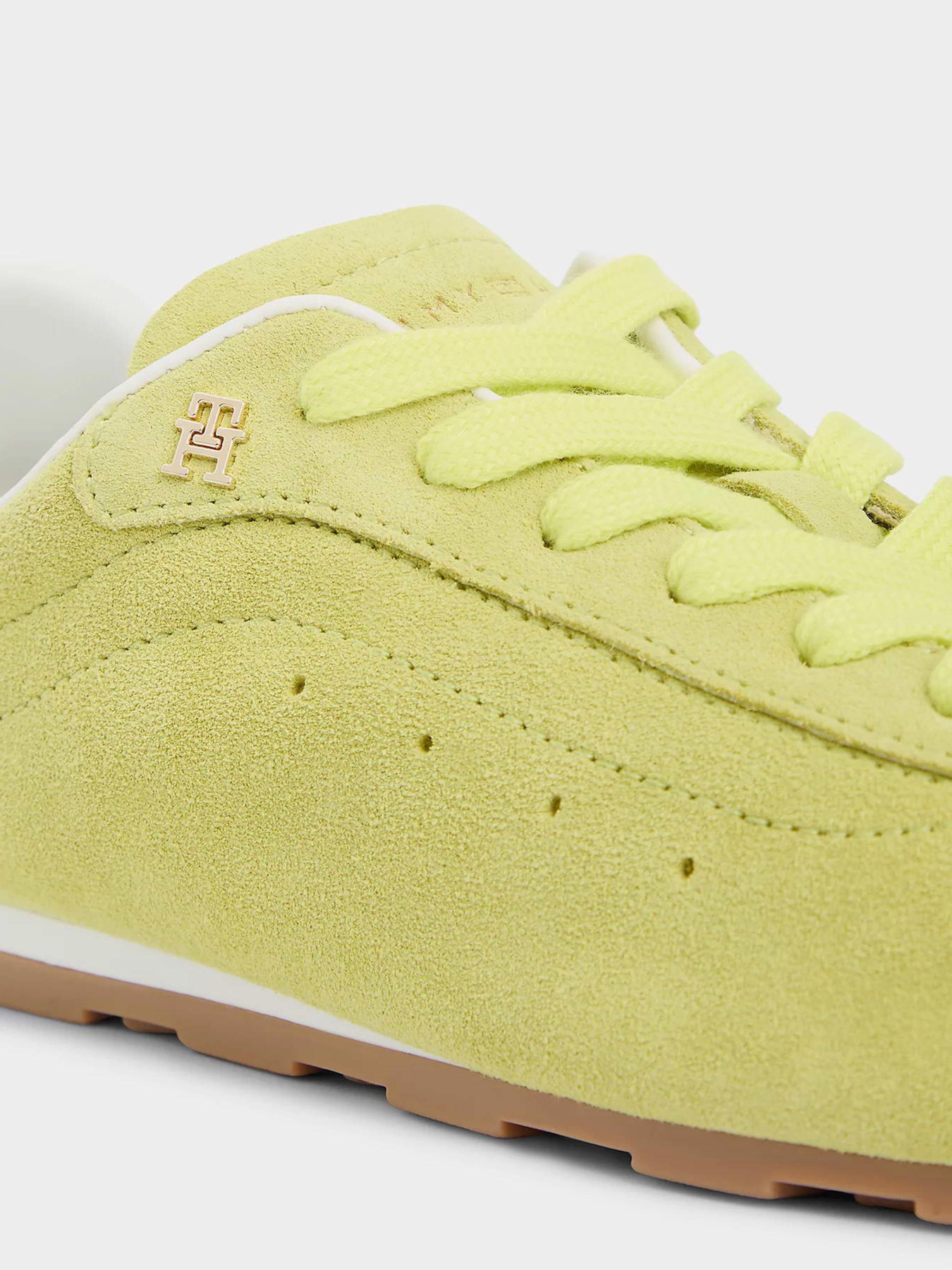 Кеды низкие Tommy Hilfiger TH BELLA LOW RUNNER SUEDE модель FW0FW09189-LSK Фото