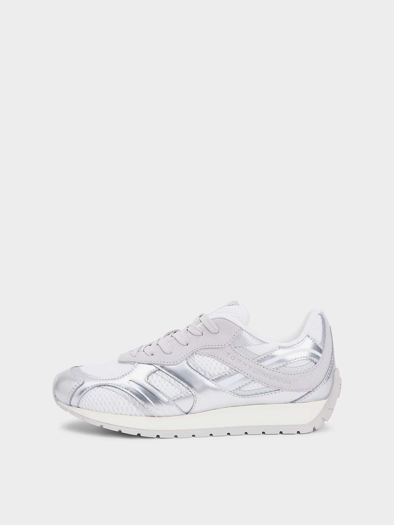 Кроссовки повседневные Tommy Hilfiger TH CHIC METALLIC RETRO RUNNER модель FW0FW09191-0IM Кроссовки повседневные Tommy Hilfiger TH CHIC METALLIC RETRO RUNNER модель FW0FW09191-0IM Фото