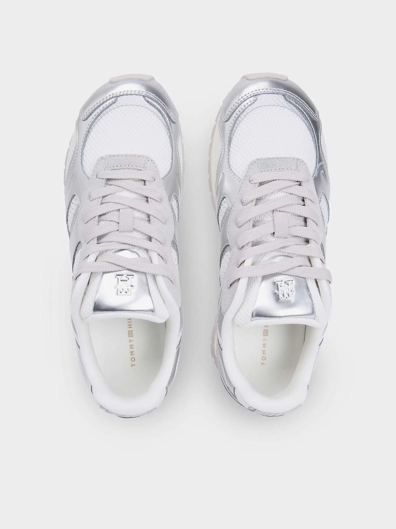 Кроссовки повседневные Tommy Hilfiger TH CHIC METALLIC RETRO RUNNER модель FW0FW09191-0IM Кроссовки повседневные Tommy Hilfiger TH CHIC METALLIC RETRO RUNNER модель FW0FW09191-0IM Фото