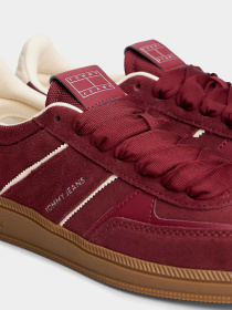 Кеды низкие Tommy Hilfiger THE GREENWICH EDGE SUEDE модель EN0EN02924-XKK Кеды низкие Tommy Hilfiger THE GREENWICH EDGE SUEDE модель EN0EN02924-XKK Фото