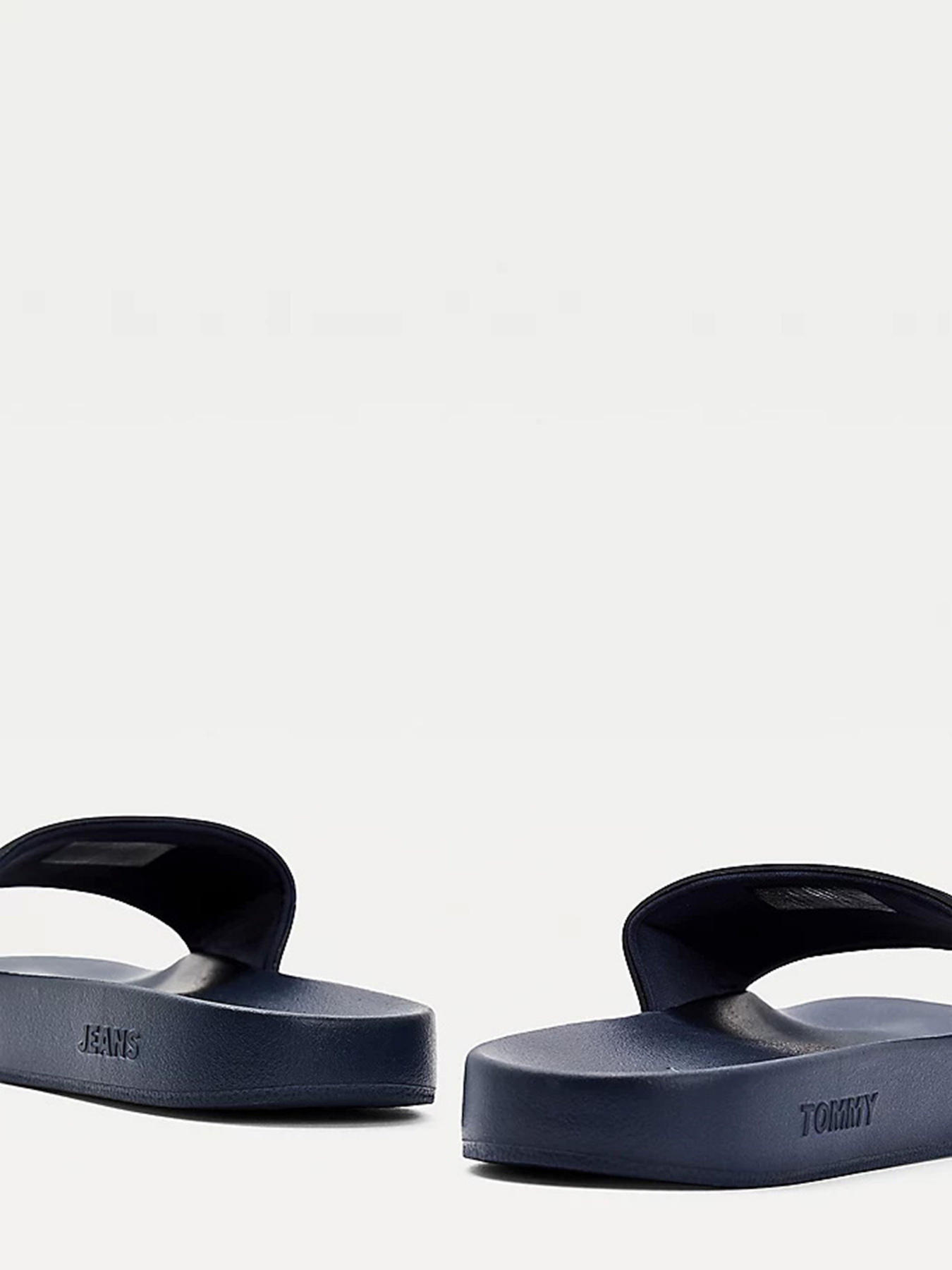 Шльопанці Tommy Hilfiger модель EM0EM00689-C87 Фото