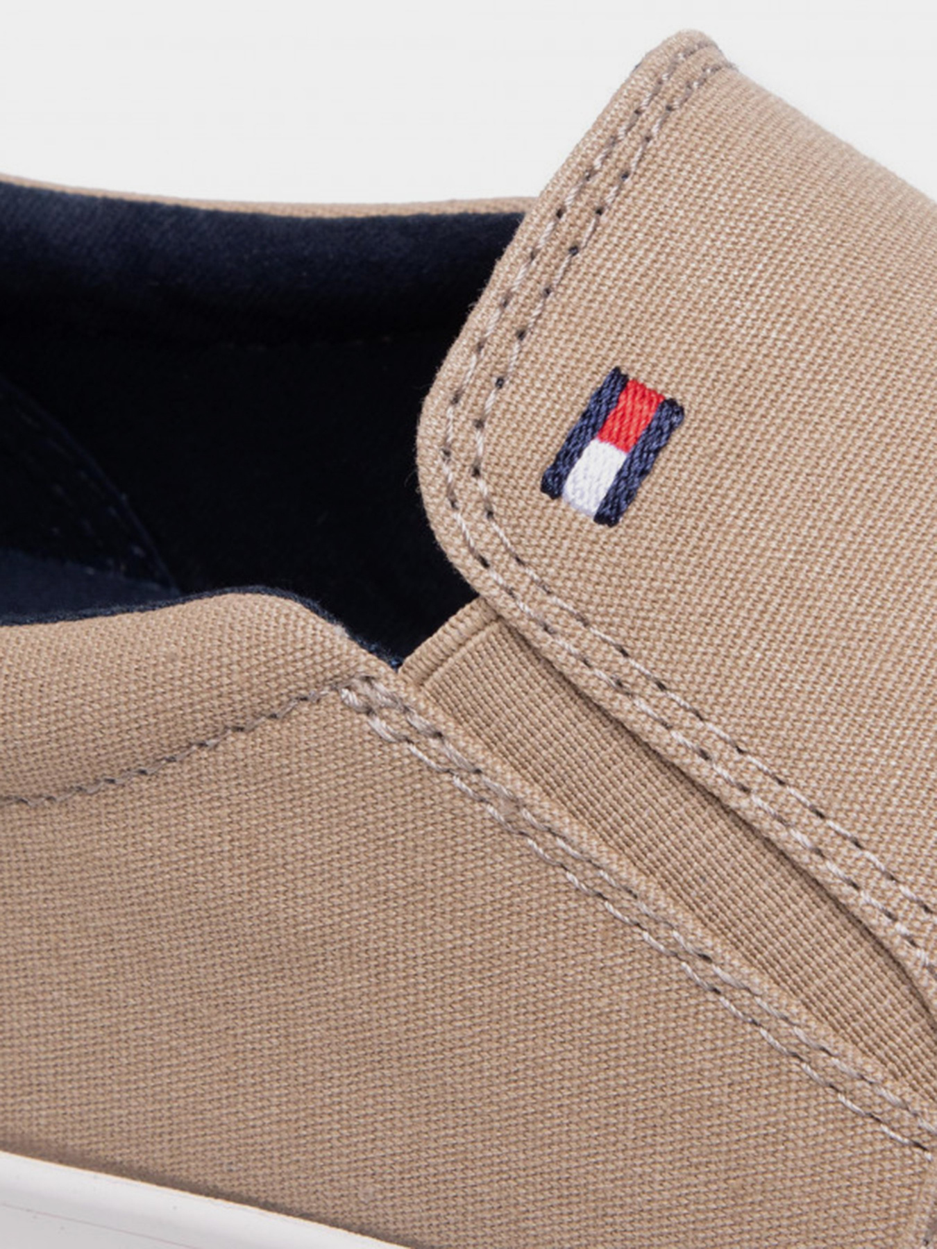 Сліпони Tommy Hilfiger модель FM0FM00597-AEH Фото