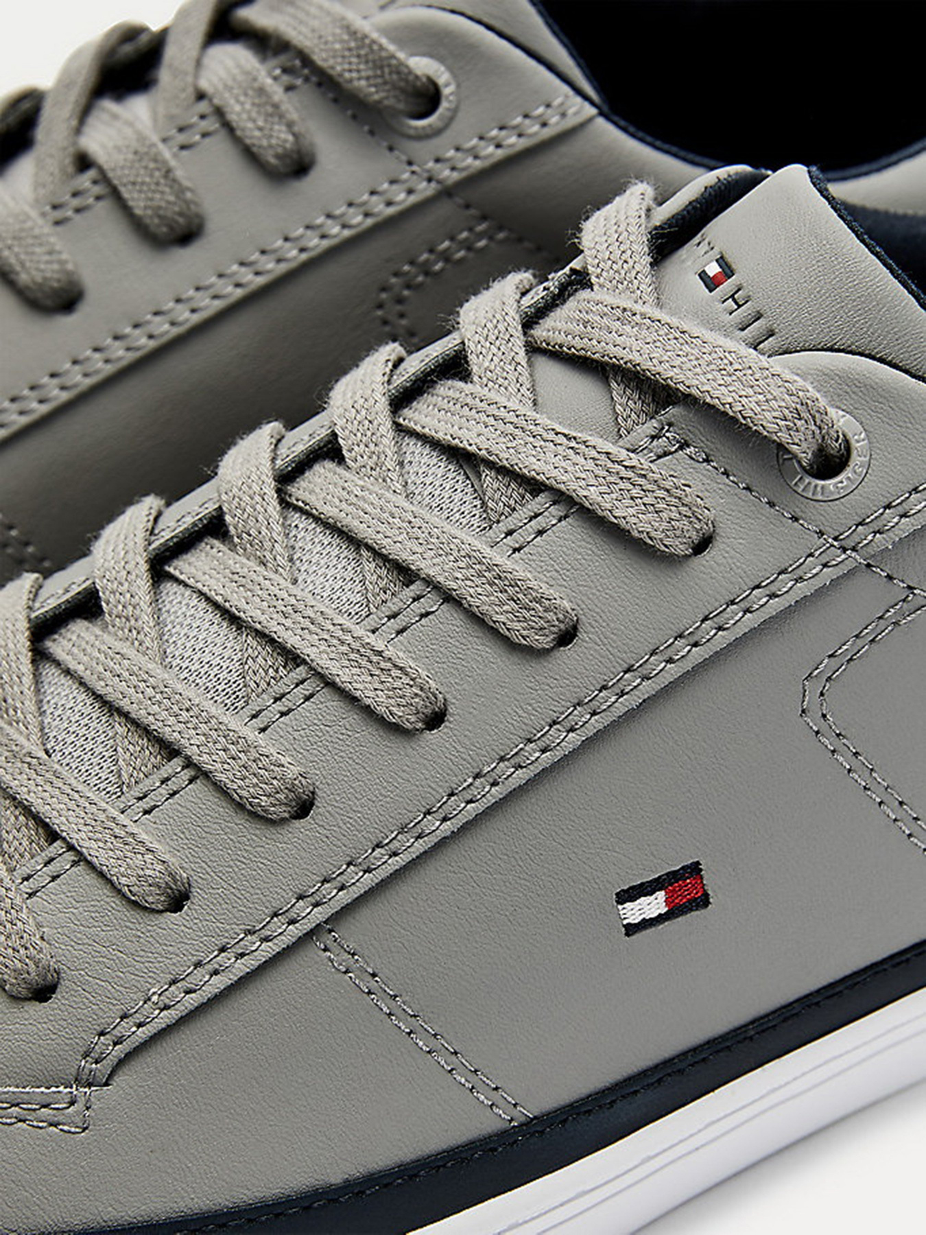 Кеды низкие Tommy Hilfiger ESSENTIAL модель FM0FM03394-PRT Фото