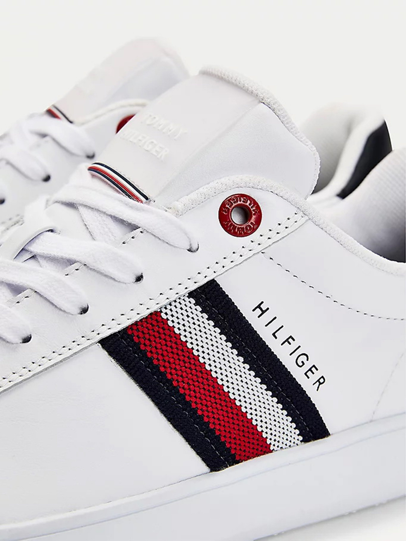 Кеды низкие Tommy Hilfiger ESSENTIAL модель FM0FM03424-YBR Фото