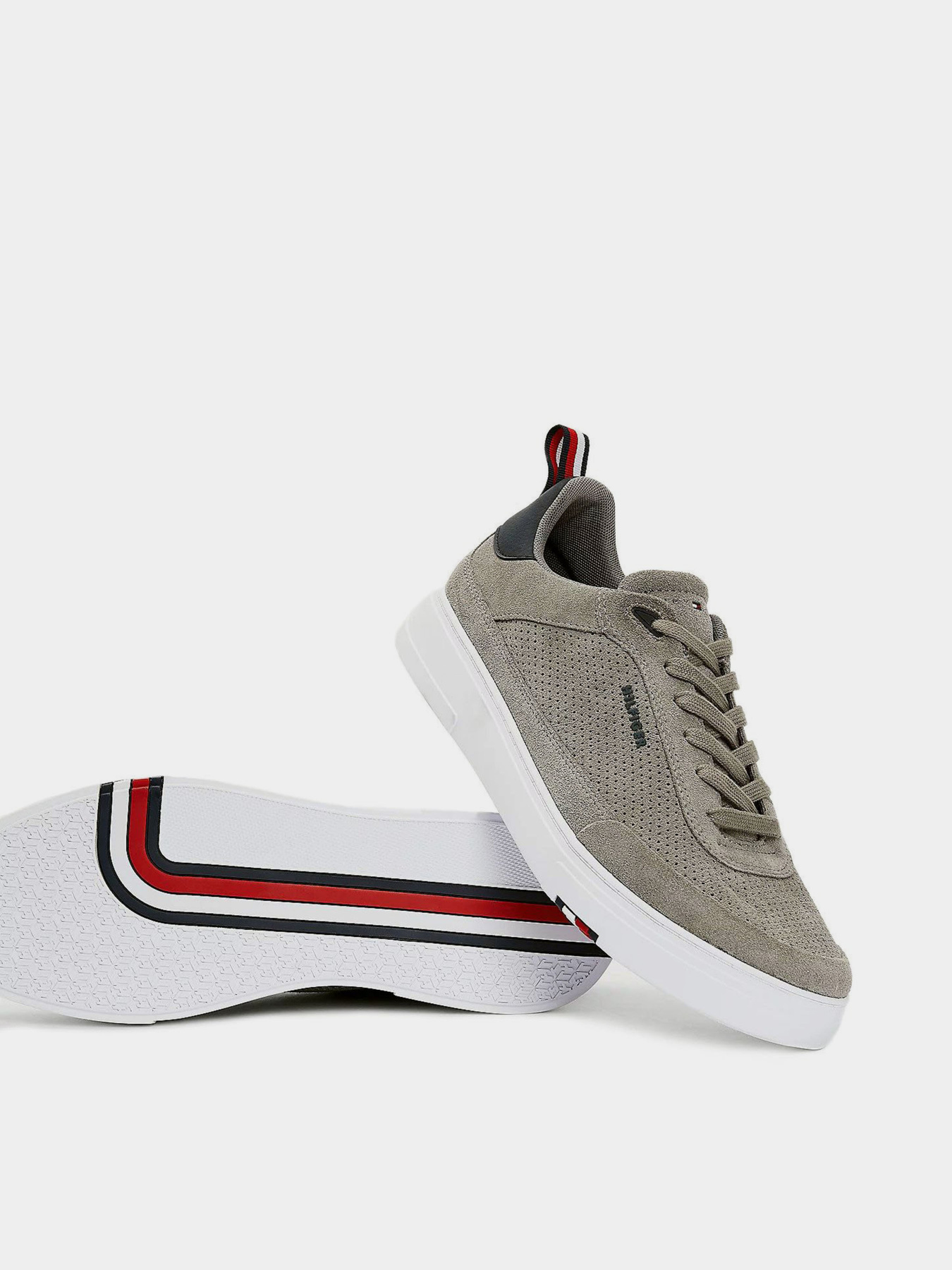 Кеды низкие Tommy Hilfiger модель FM0FM03426-PQ8 Фото