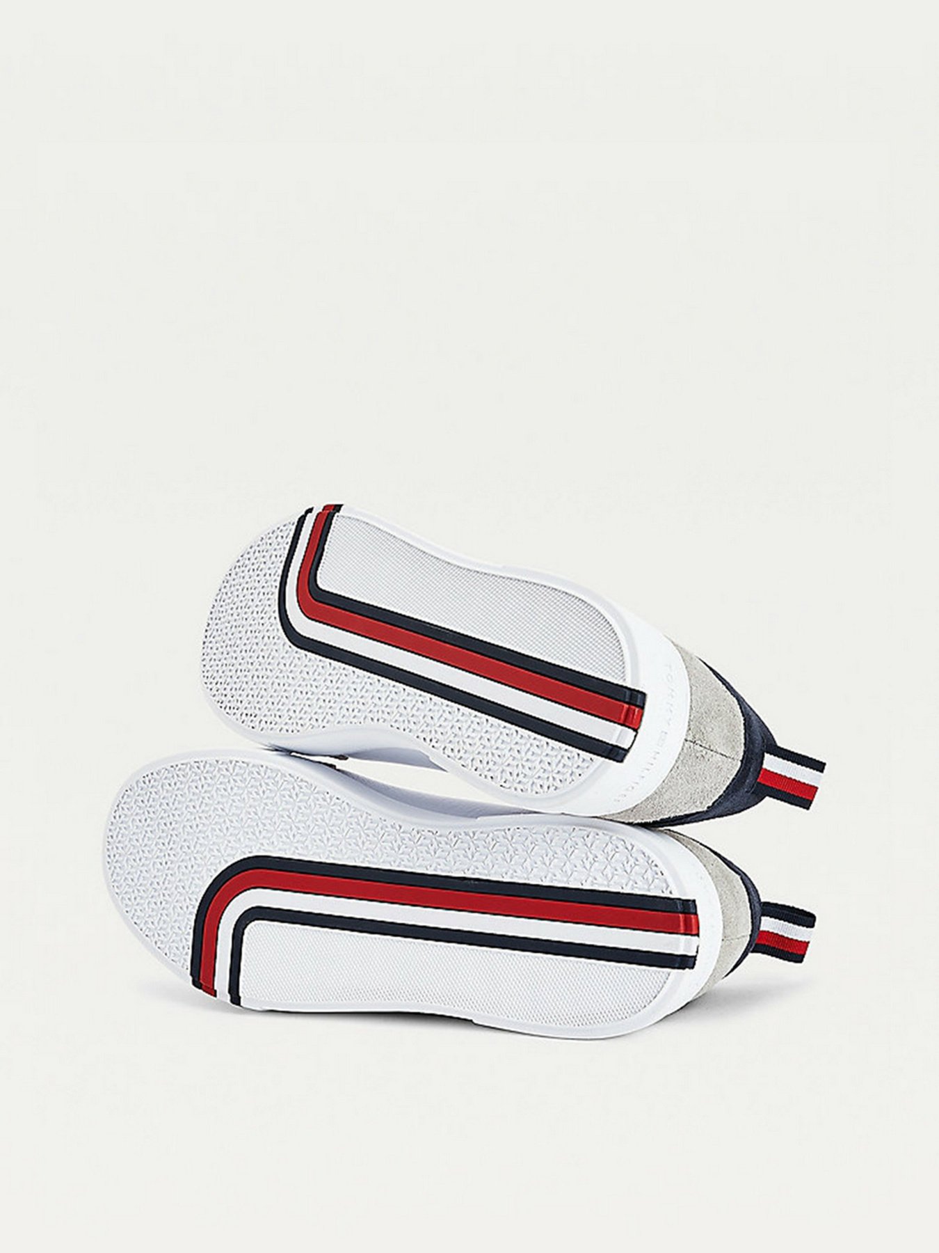 Кеди низькі Tommy Hilfiger Modern Cupsole Leather Mix модель FM0FM03625-DW5 Фото