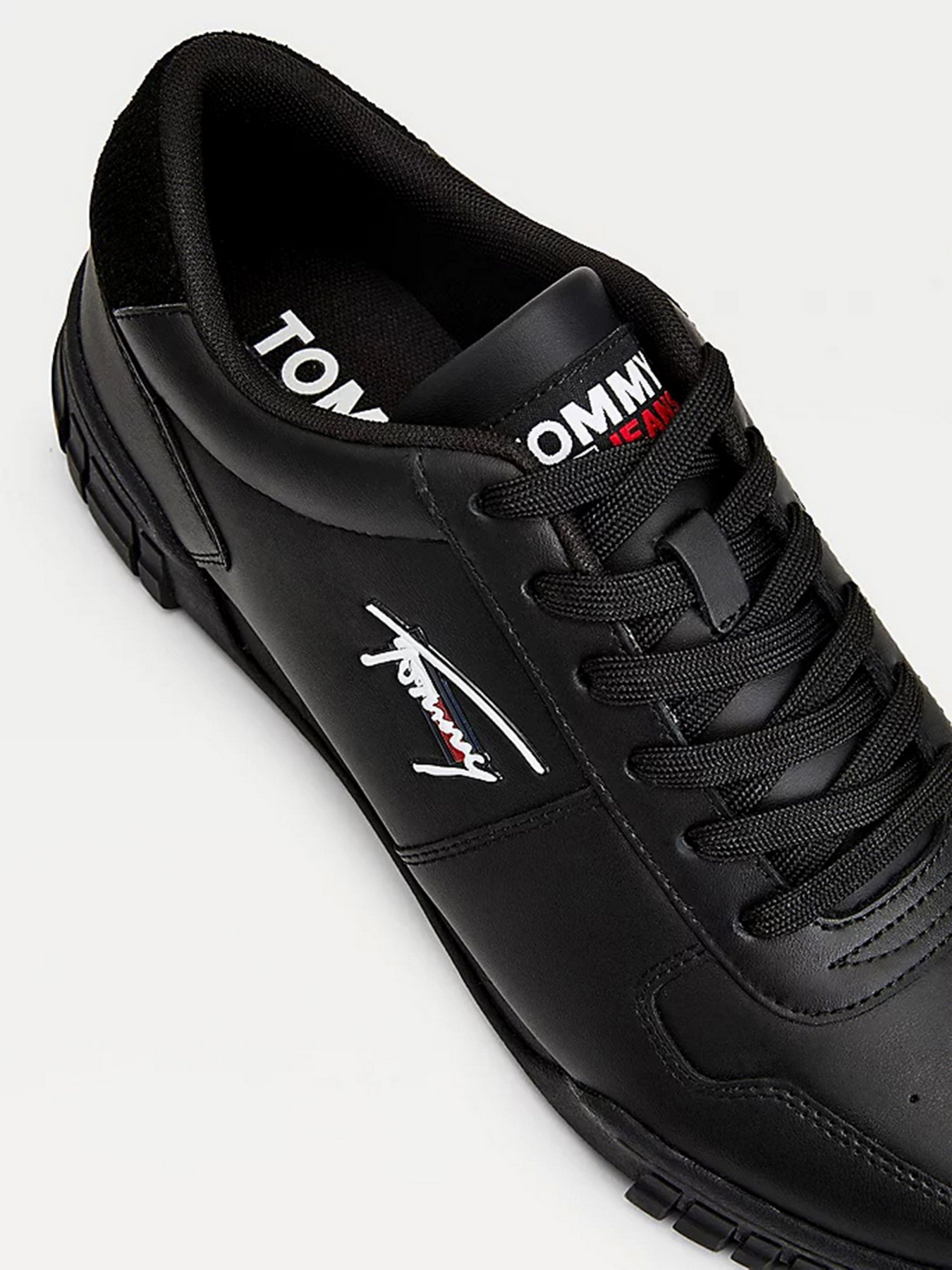 Кроссовки Tommy Hilfiger Retro Leather Cupsole модель EM0EM00808-BDS Фото