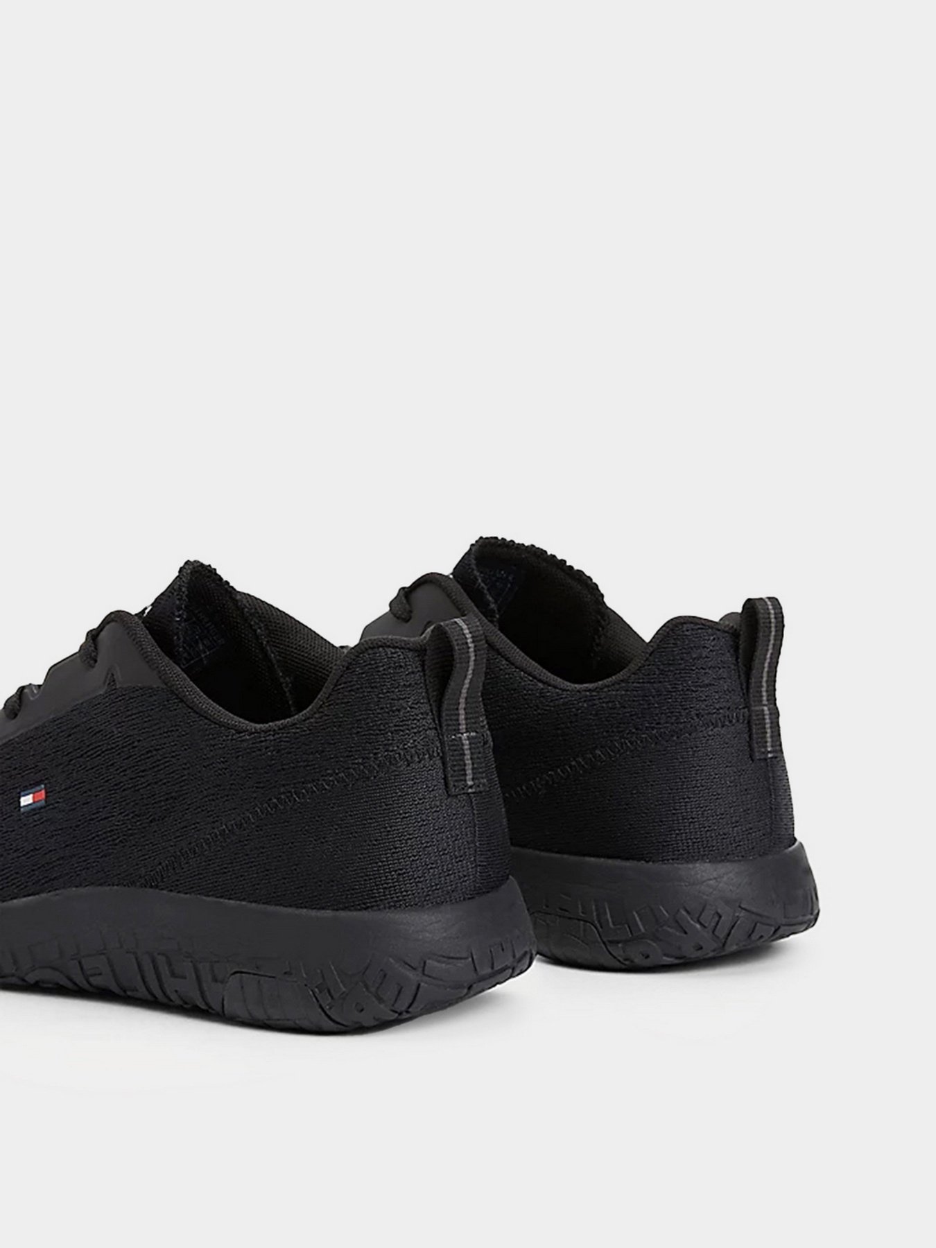 Кроссовки Tommy Hilfiger MODERN модель FM0FM03900-BDS Фото