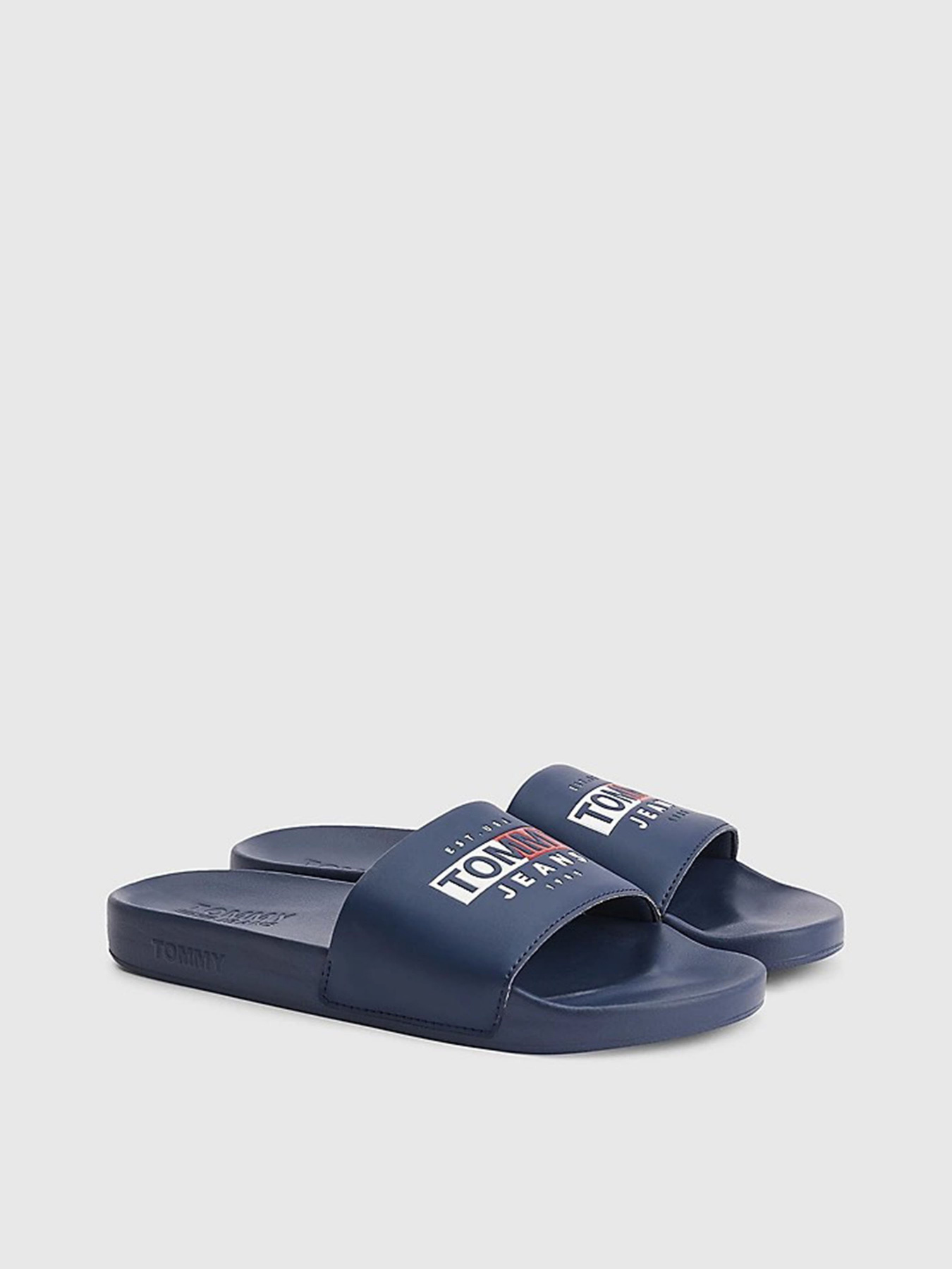 Шлепанцы Tommy Hilfiger Seasonal Poolslide модель EM0EM01031-C87 Фото