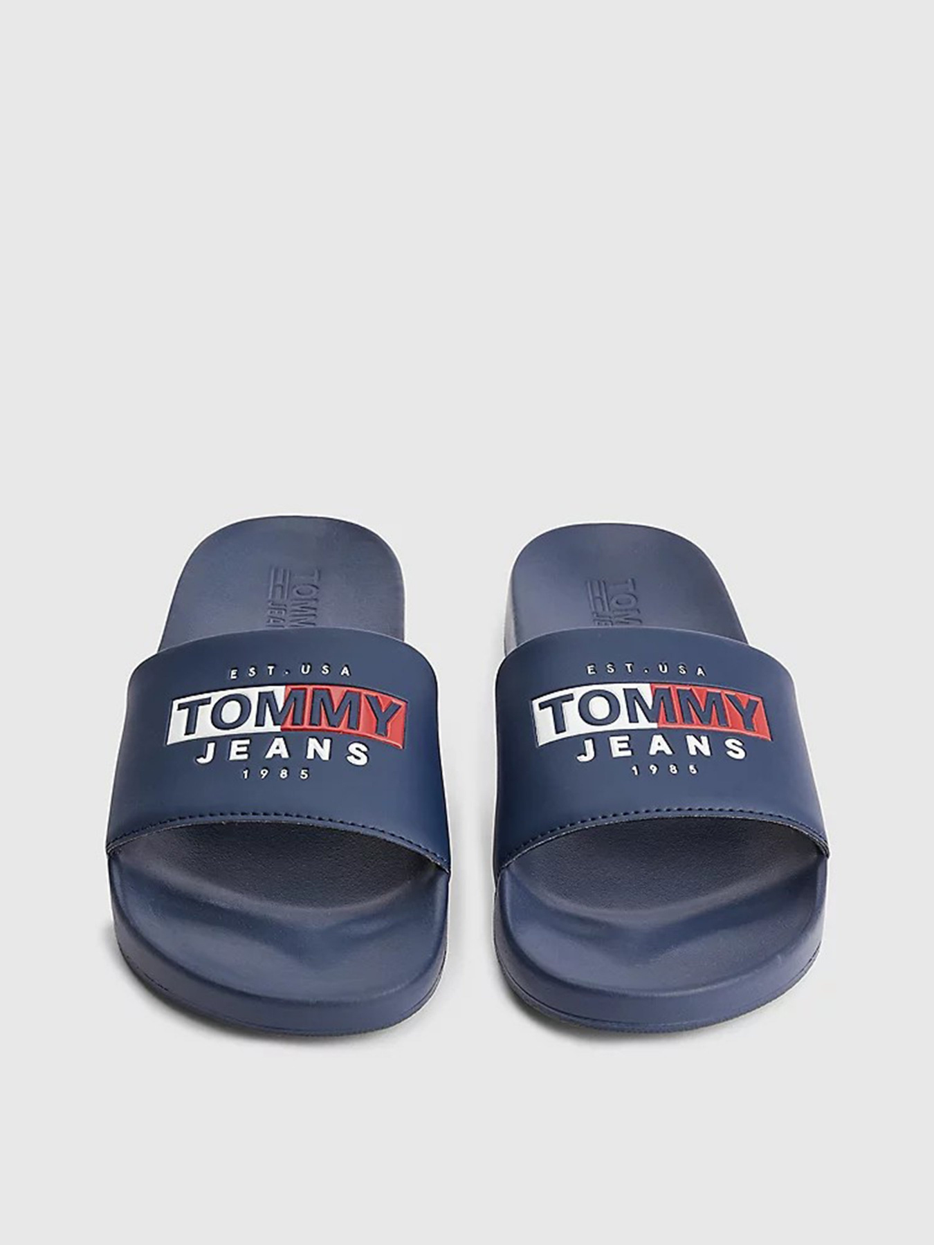 Шлепанцы Tommy Hilfiger Seasonal Poolslide модель EM0EM01031-C87 Фото