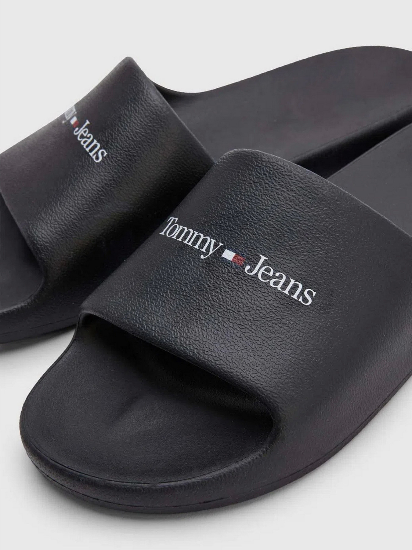 Шлепанцы Tommy Hilfiger модель EM0EM01144-BDS Фото