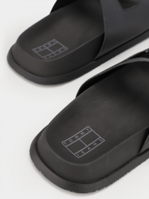 Шльопанці Tommy Hilfiger модель EM0EM01148-BDS Фото