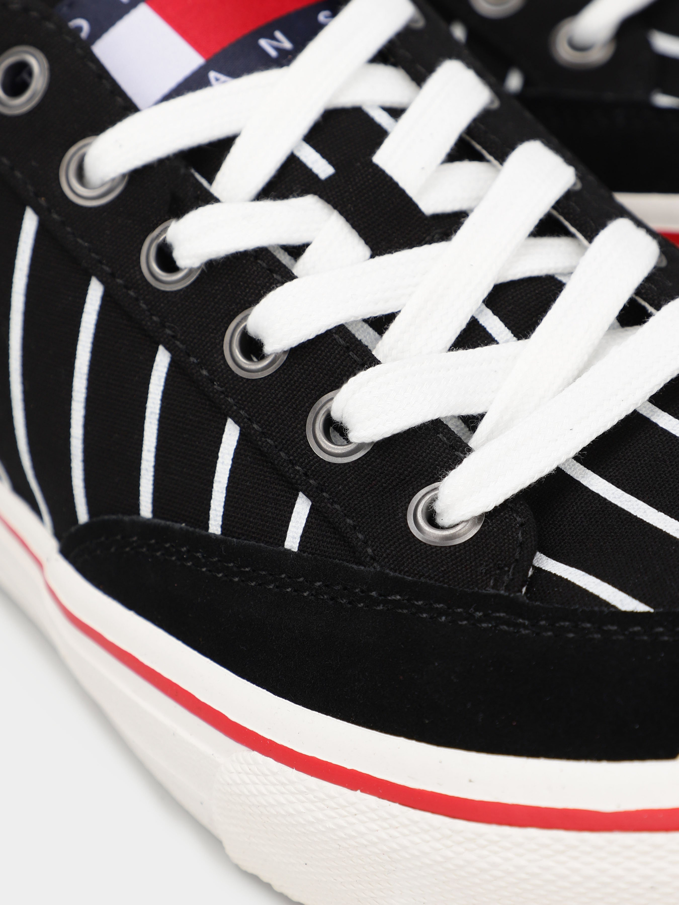 Кеды низкие Tommy Hilfiger модель EM0EM01153-BDS Фото