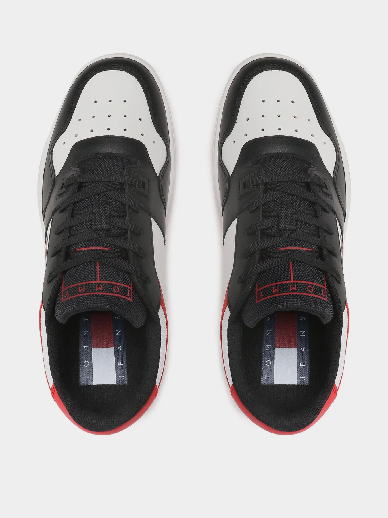 Кроссовки Tommy Hilfiger модель EM0EM01162-XNL Фото