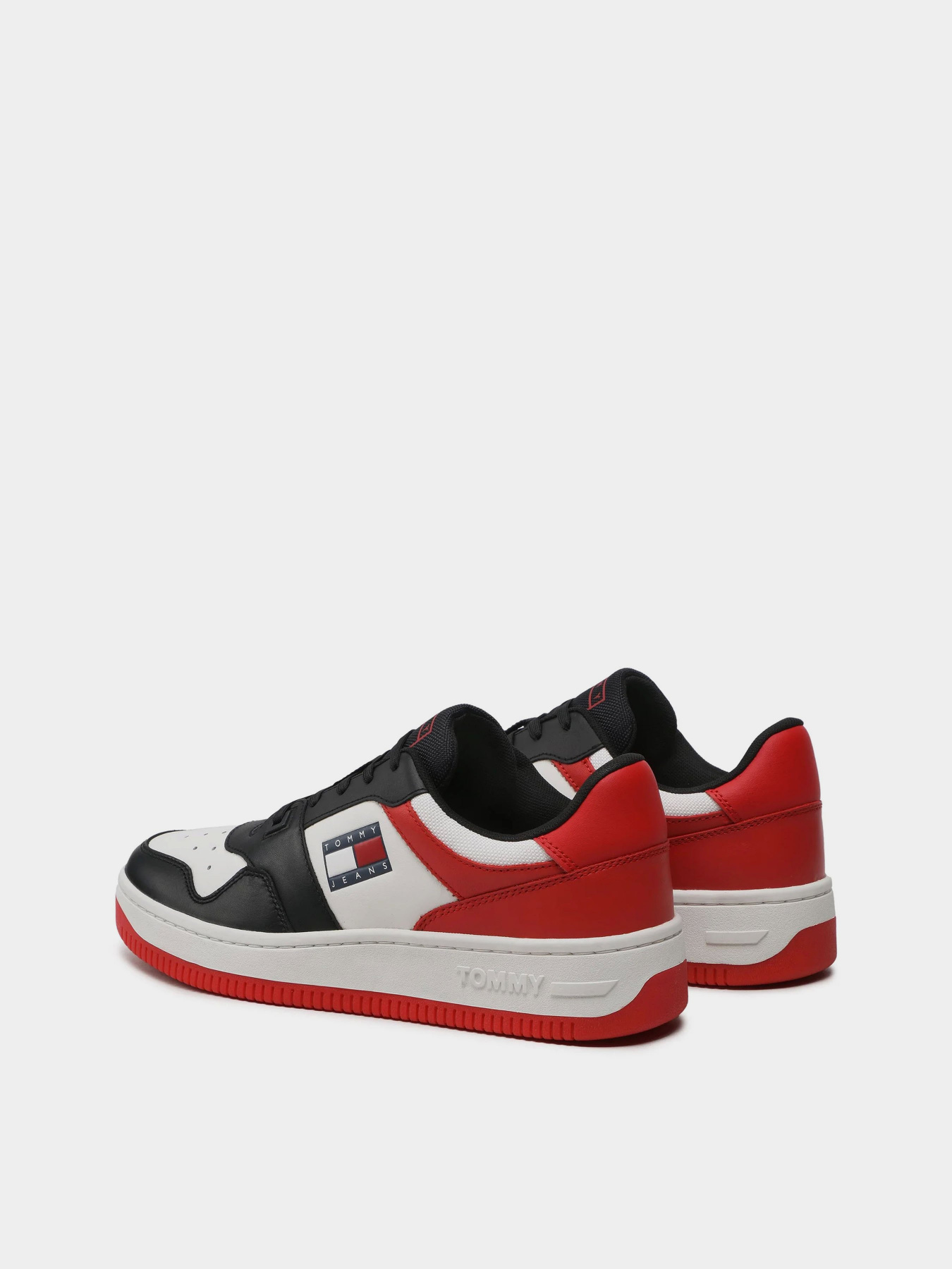 Кроссовки повседневные Tommy Hilfiger модель EM0EM01162-XNL Фото