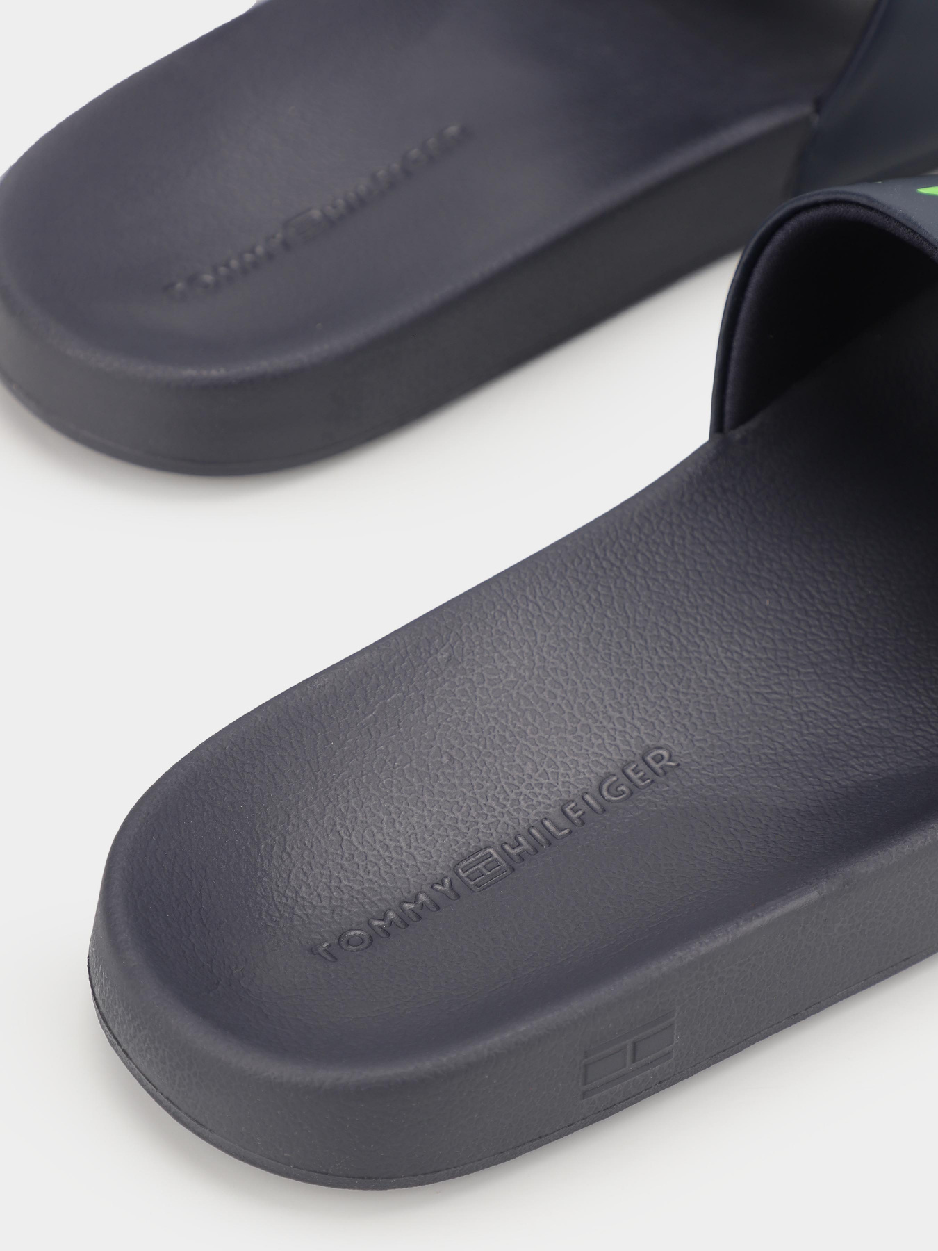 Шльопанці Tommy Hilfiger модель FM0FM04463-DW5 Фото