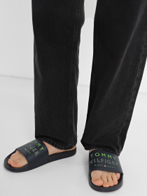 Шльопанці Tommy Hilfiger модель FM0FM04463-DW5 Фото