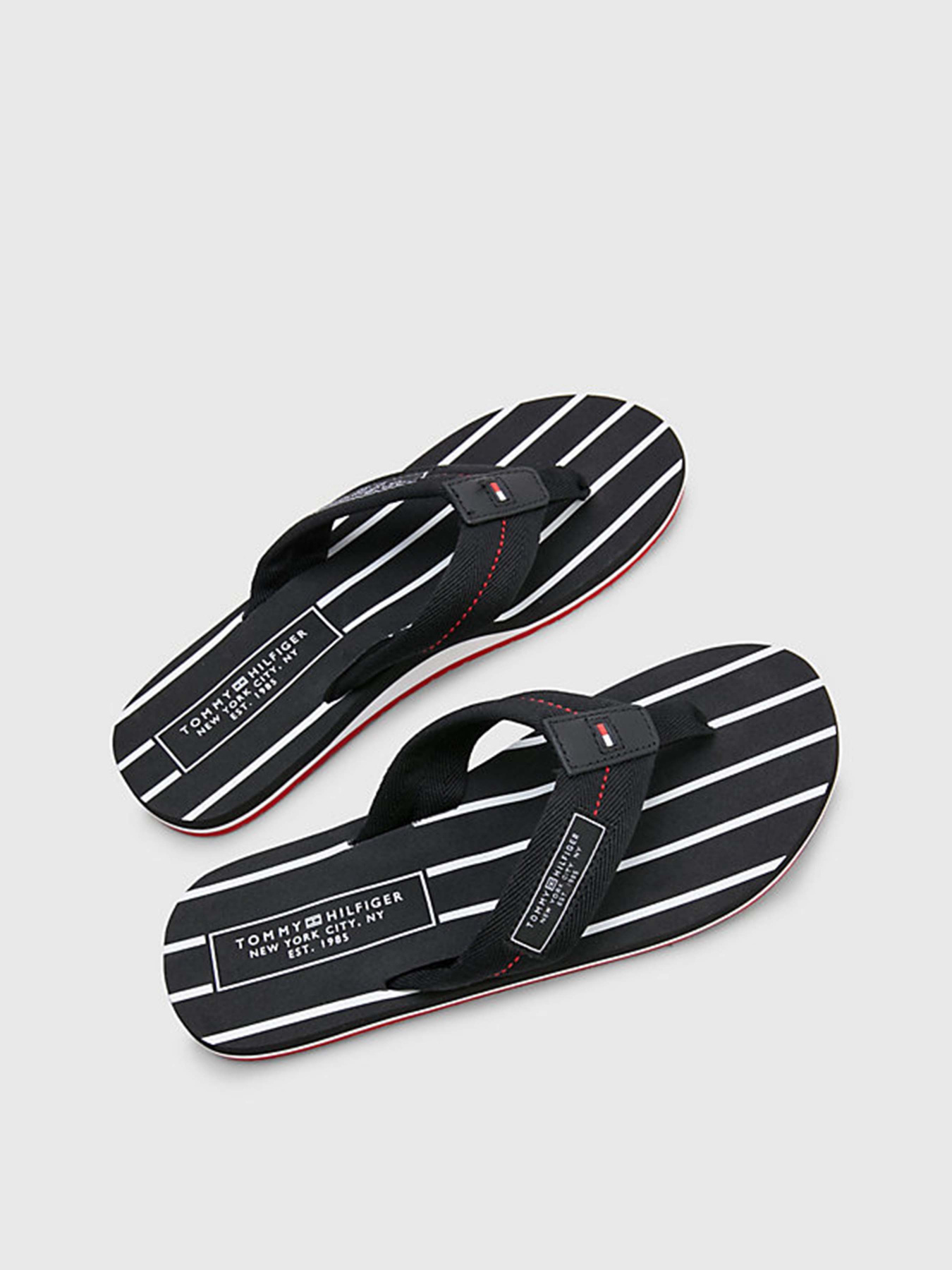 Вьетнамки Tommy Hilfiger модель FM0FM04470-BDS Фото