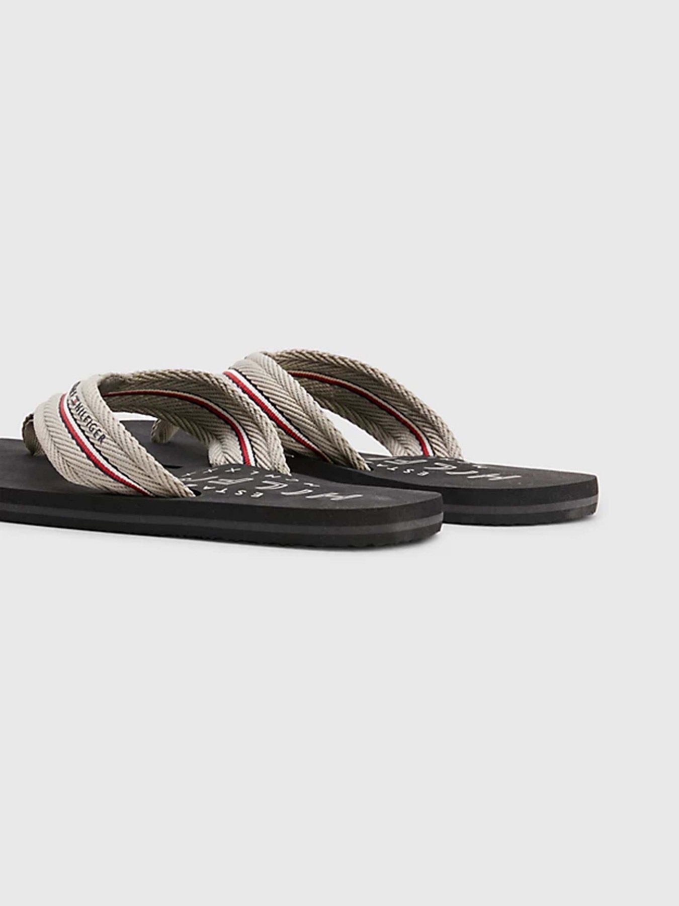 Вьетнамки Tommy Hilfiger модель FM0FM04471-AEP Фото