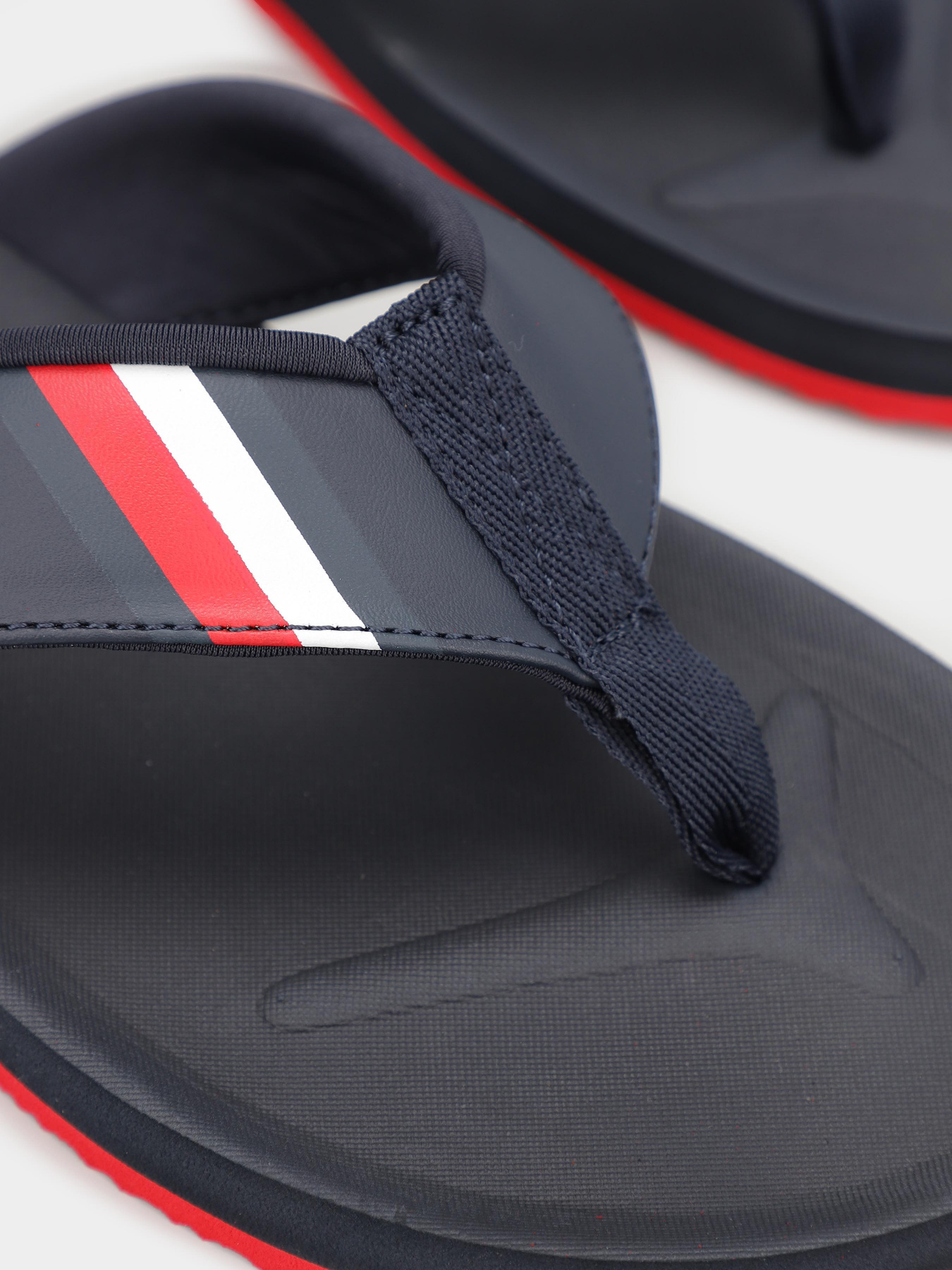 Вьетнамки Tommy Hilfiger модель FM0FM04473-DW5 Фото