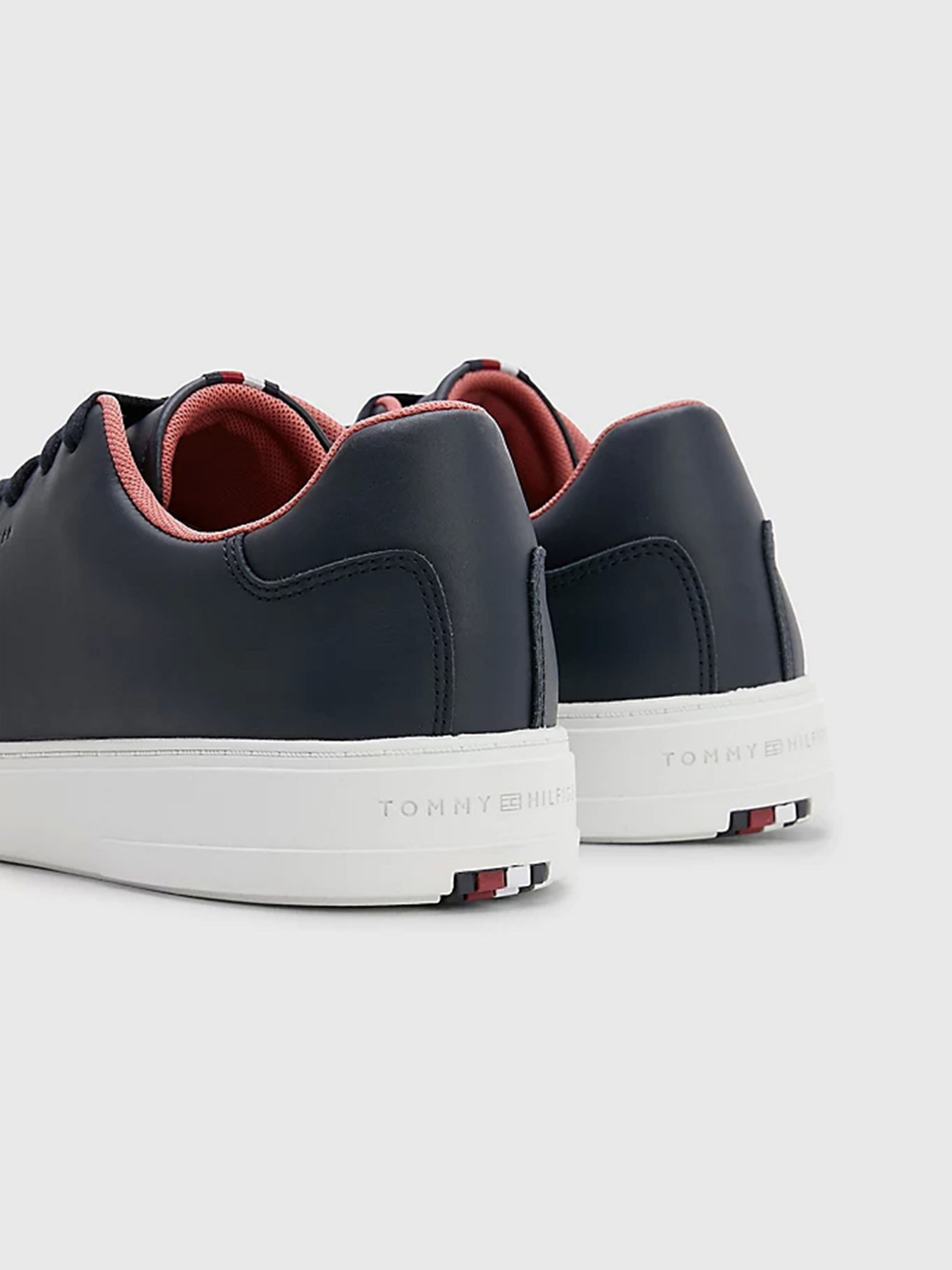 Кеды низкие Tommy Hilfiger модель FM0FM04487-DW5 Фото