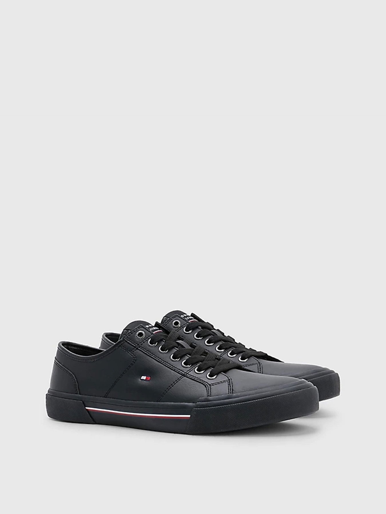 Кеды низкие Tommy Hilfiger модель FM0FM04561-BDS Фото