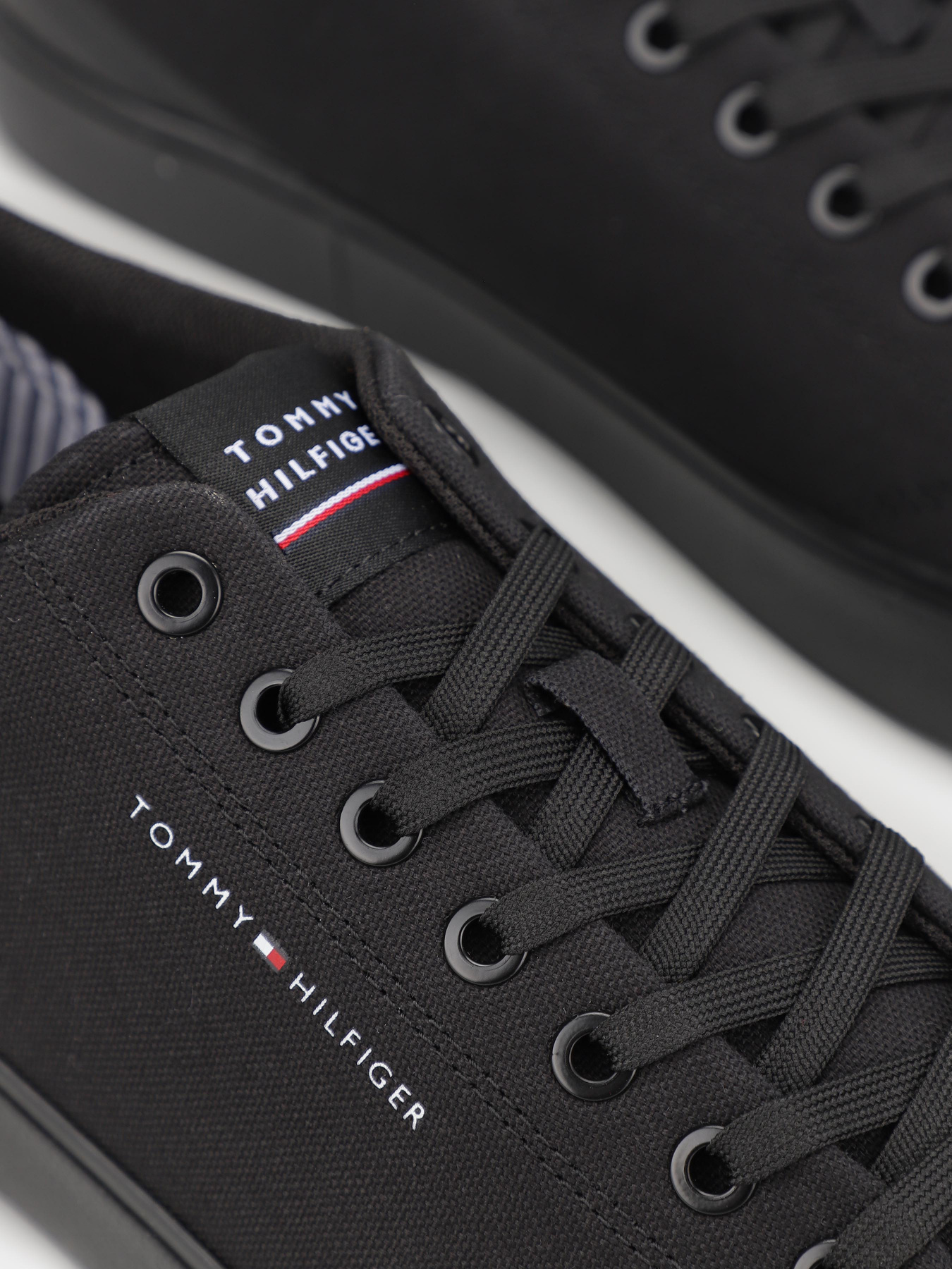 Кеди низькі Tommy Hilfiger модель FM0FM04737-BDS Фото