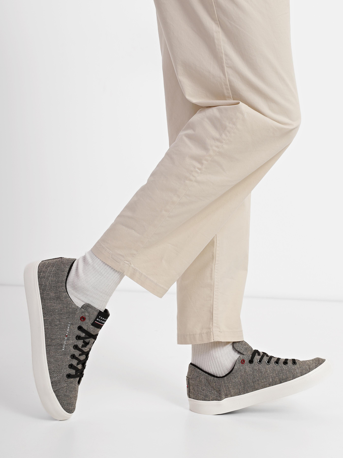 Кеды низкие Tommy Hilfiger модель FM0FM04738-BDS Фото