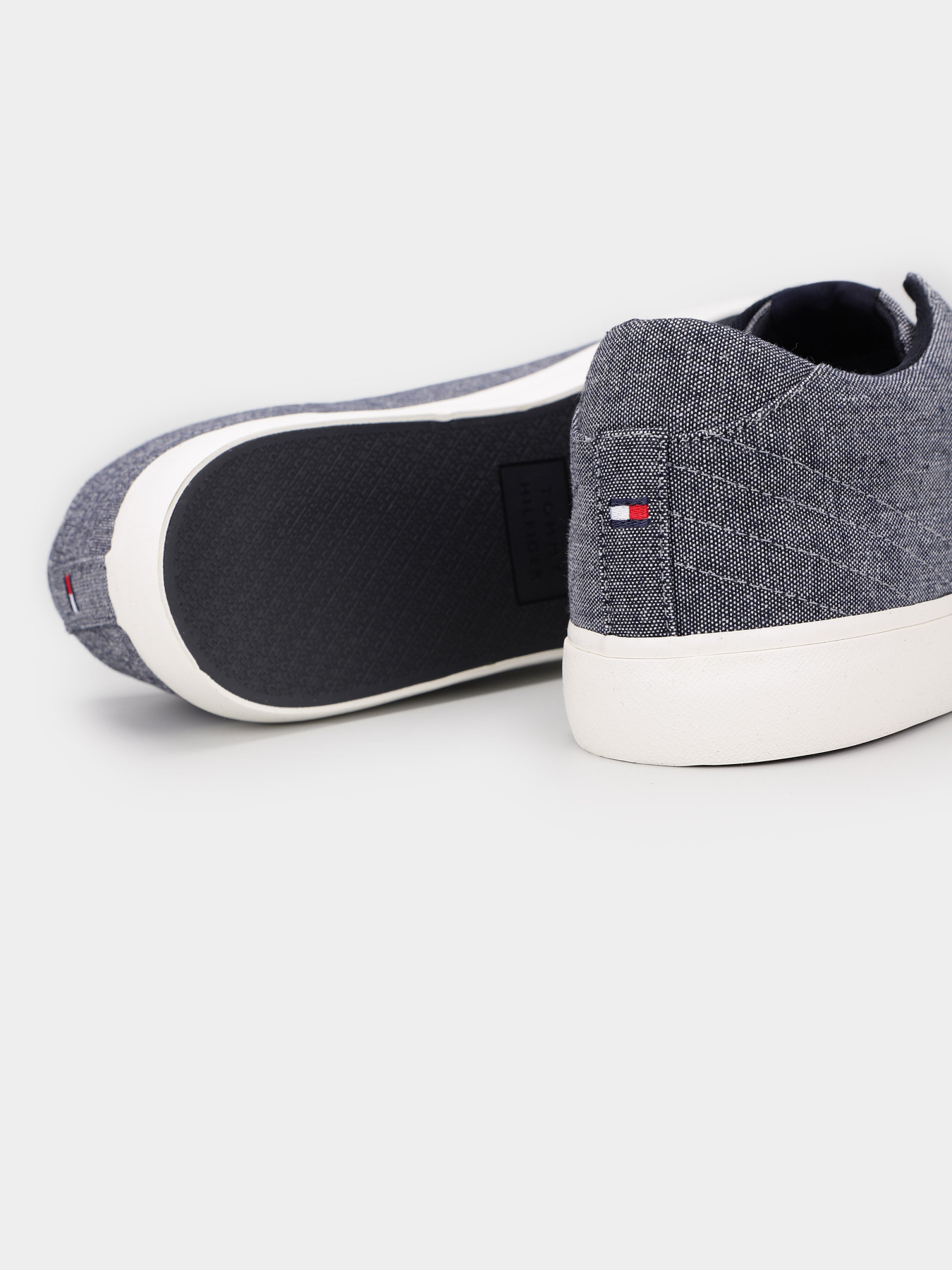 Кеды низкие Tommy Hilfiger модель FM0FM04738-DW5 Фото