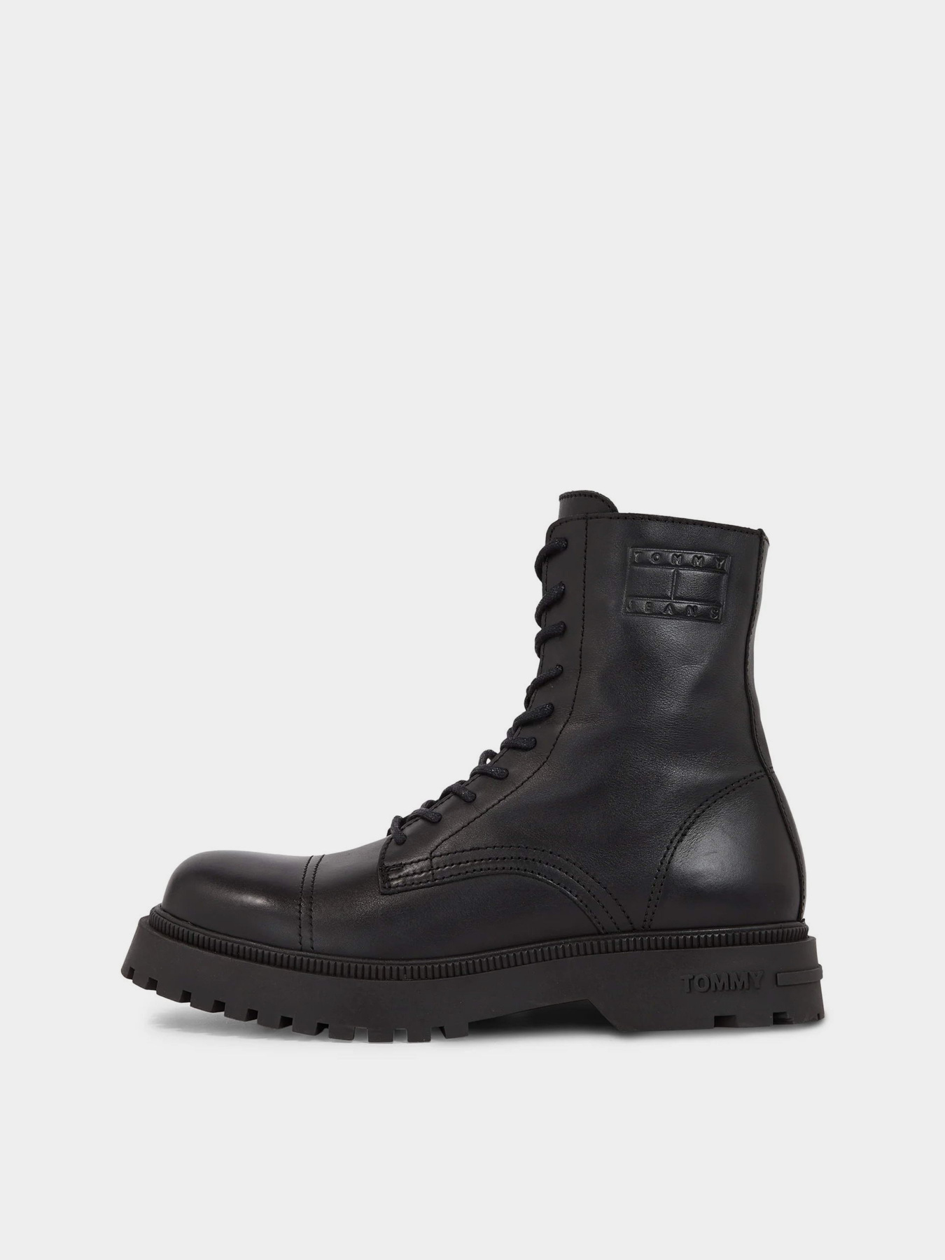 Ботинки Tommy Hilfiger Lace-Up Cleat Debossed Logo Mid Boots модель EM0EM01244-BDS Фото