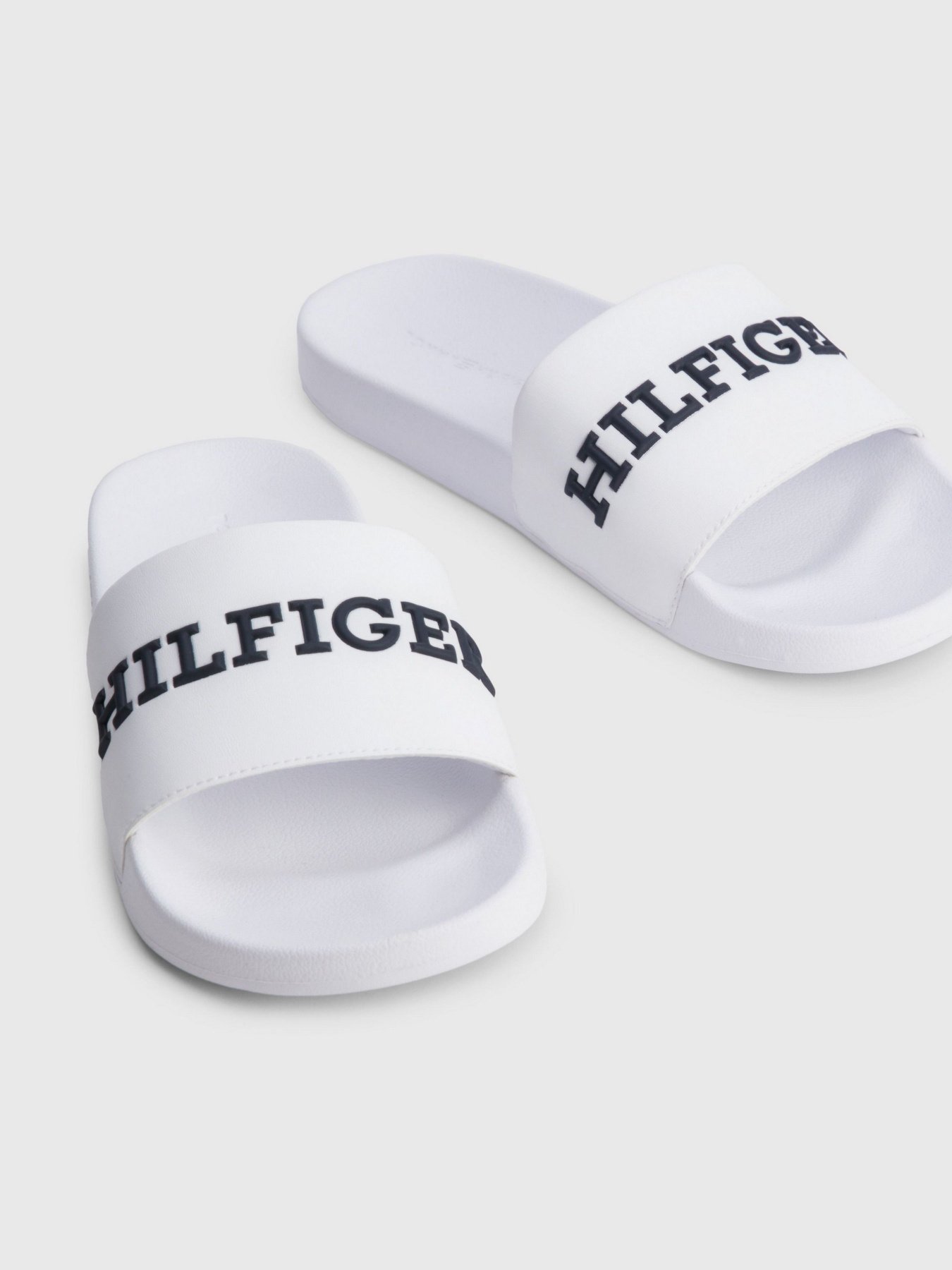 Шлепанцы Tommy Hilfiger 3D TONAL LOGO модель FM0FM04612-YBS Фото