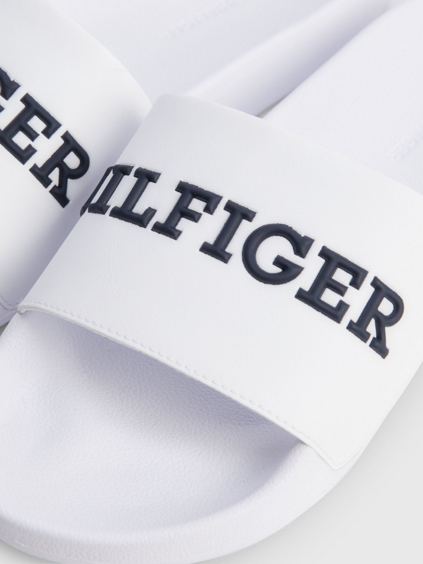 Шльопанці Tommy Hilfiger 3D TONAL LOGO модель FM0FM04612-YBS Фото