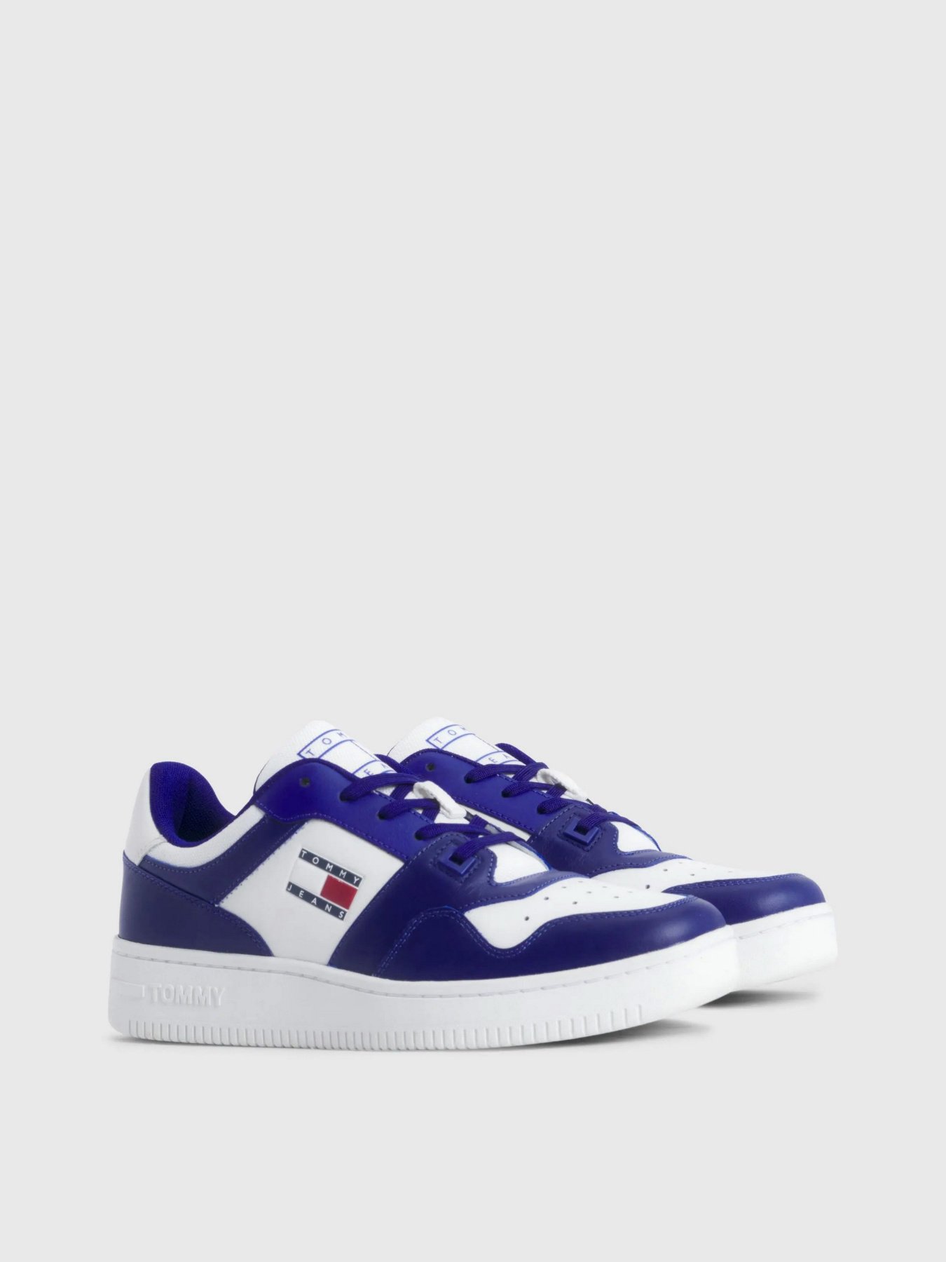 Кроссовки повседневные Tommy Hilfiger Tjm Basket модель EM0EM01215-C9B Фото