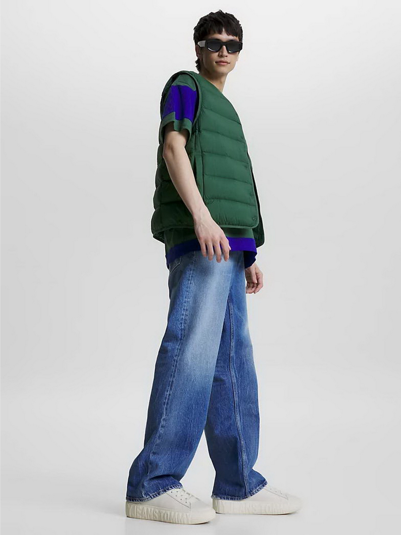 Кеды низкие Tommy Hilfiger Leather Logo Cupsole Trainers модель EM0EM01213-YBI Фото