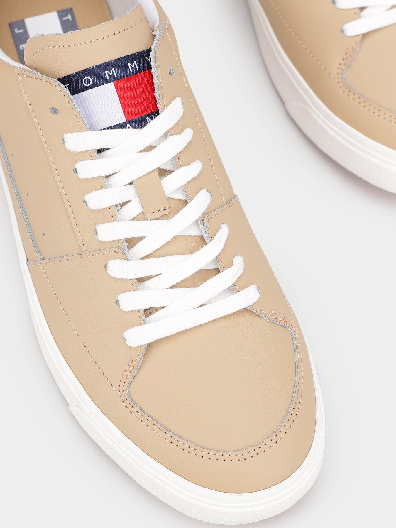 Кеды низкие Tommy Hilfiger CONTRAST HEEL LACE UP модель EM0EM01341-AB0 Фото