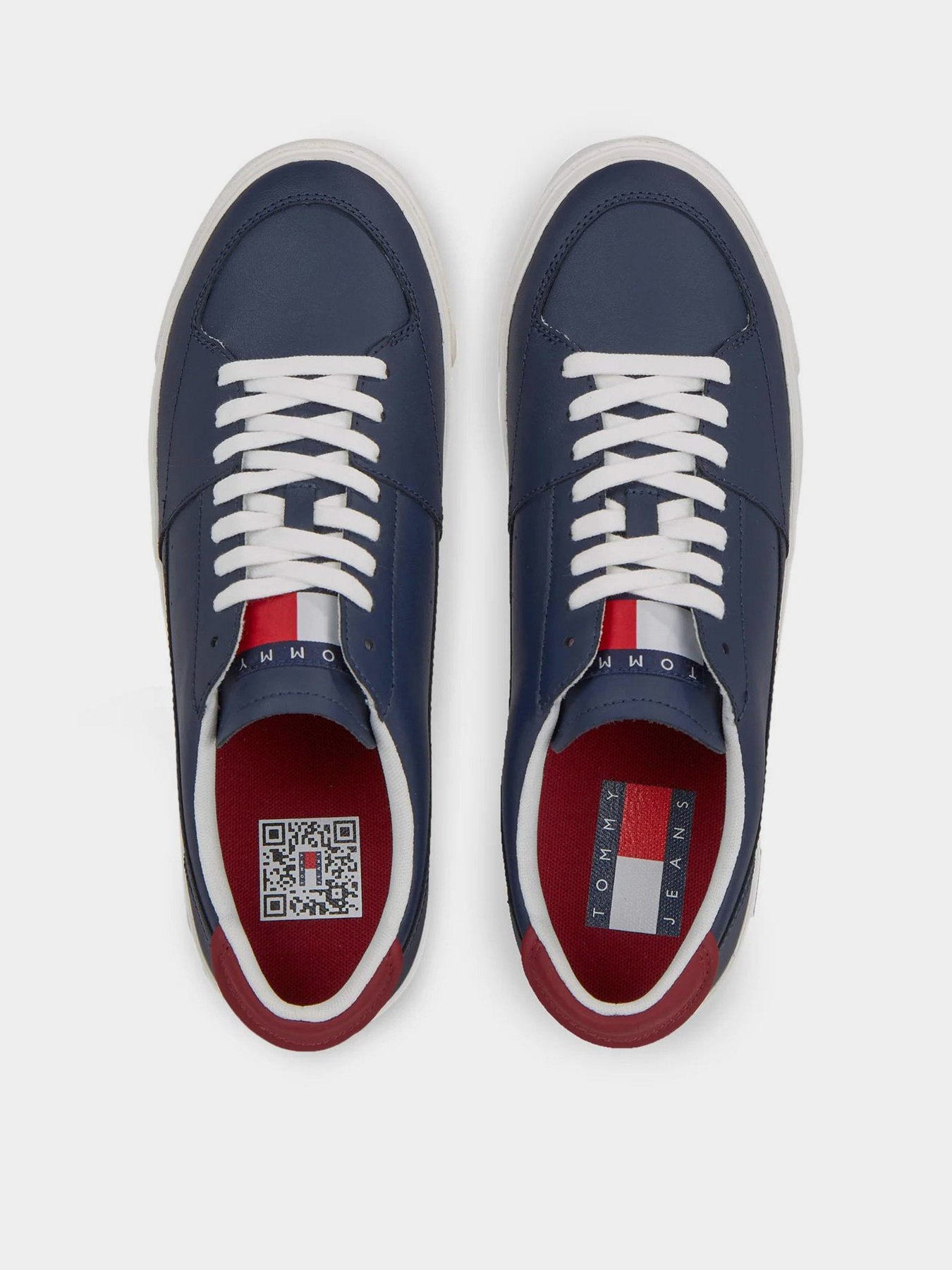 Кеды низкие Tommy Hilfiger Contrast Heel Lace Up модель EM0EM01341-C87 Фото