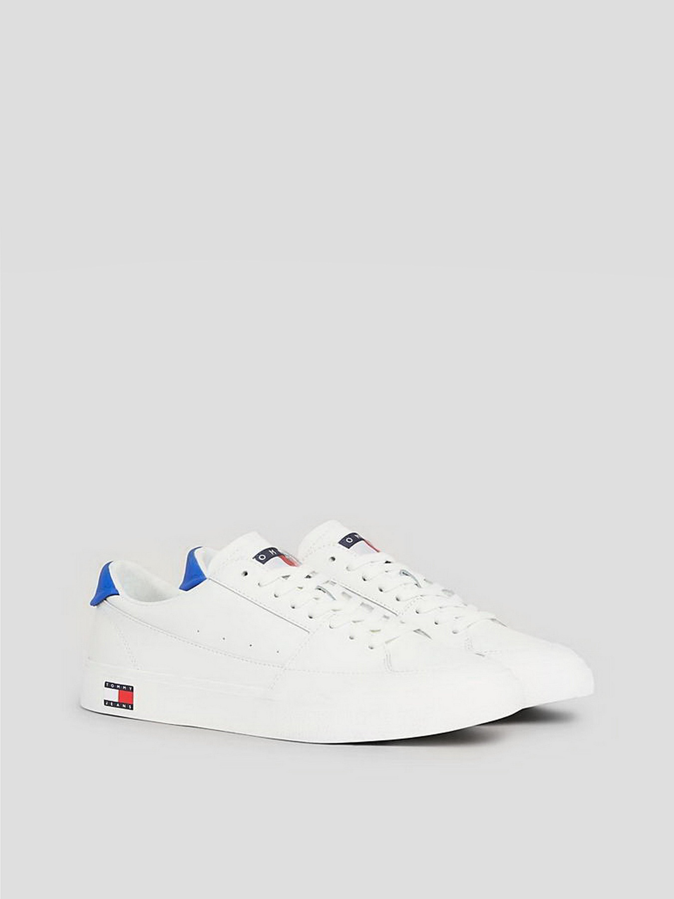 Кеды низкие Tommy Hilfiger Contrast Heel Lace Up модель EM0EM01341-YBL Фото