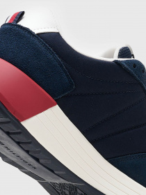 Кроссовки Tommy Hilfiger Classics Elevated Runner Trainers модель FM0FM04636-DW5 Фото